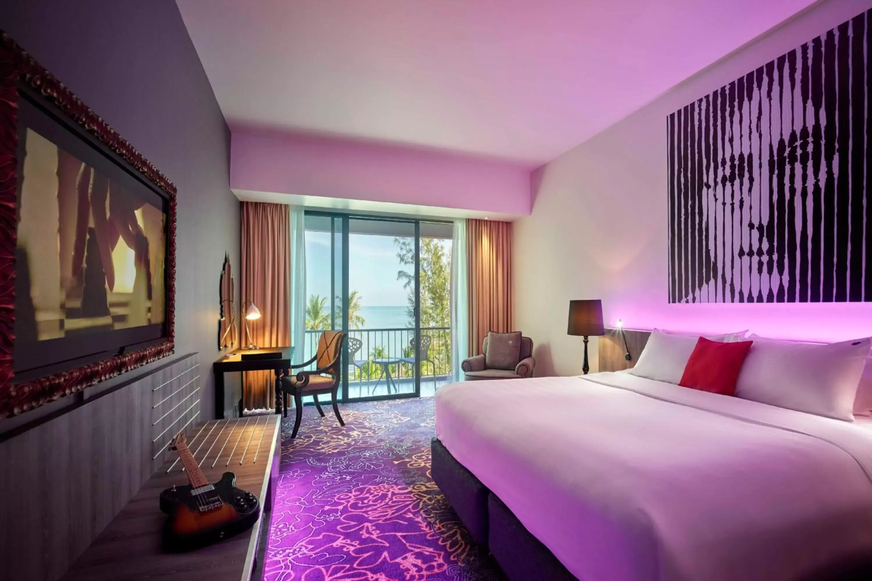 Deluxe Double or Twin Room with Sea View in Hard Rock Hotel Penang Deluxe Double or Twin Room with Sea View in Hard Rock Hotel Penang