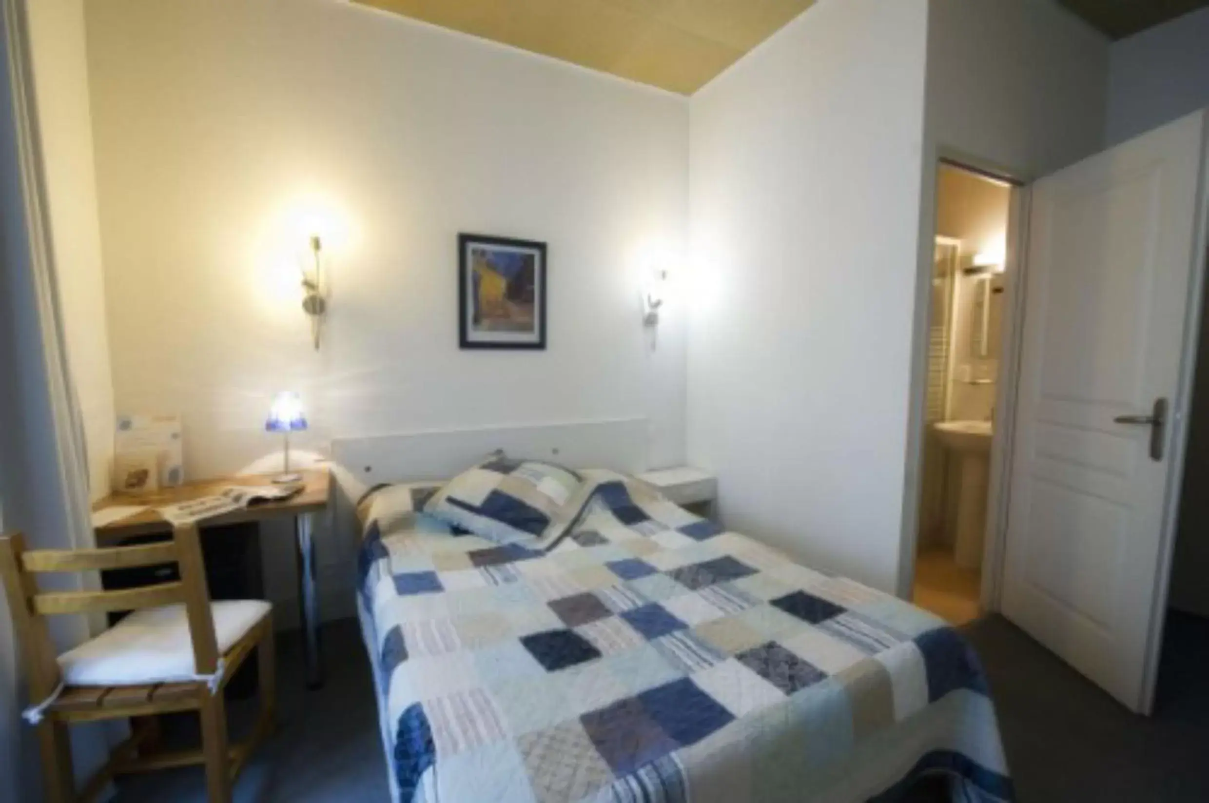 Comfort Double Room in Hôtel Adour Comfort Double Room in Hôtel Adour