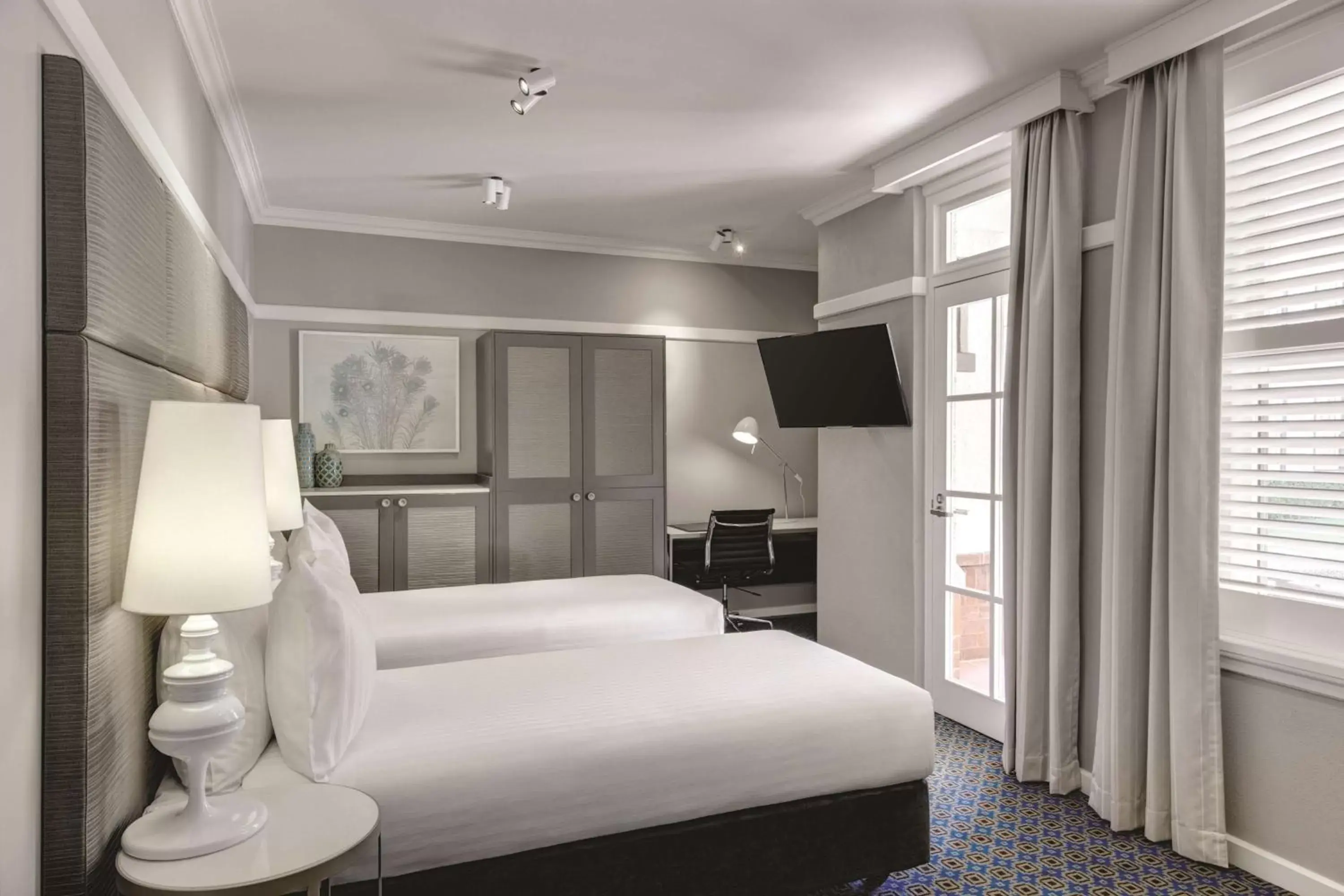 Terrace King Room in Hotel Kurrajong Canberra Terrace King Room in Hotel Kurrajong Canberra