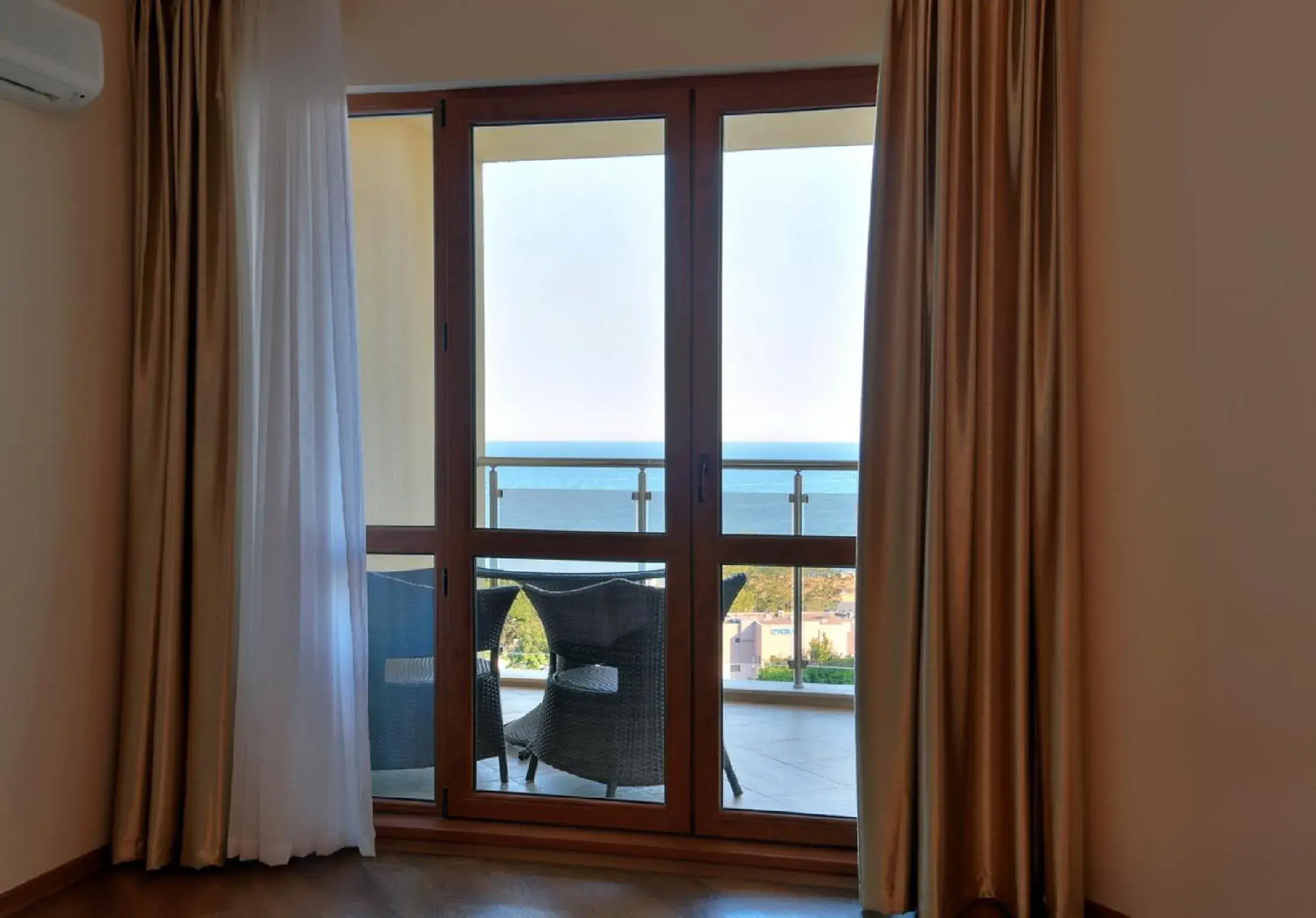 One-Bedroom Apartment with Balcony (2 Adults) in Apart Hotel Golden Line One-Bedroom Apartment with Balcony (2 Adults) in Apart Hotel Golden Line