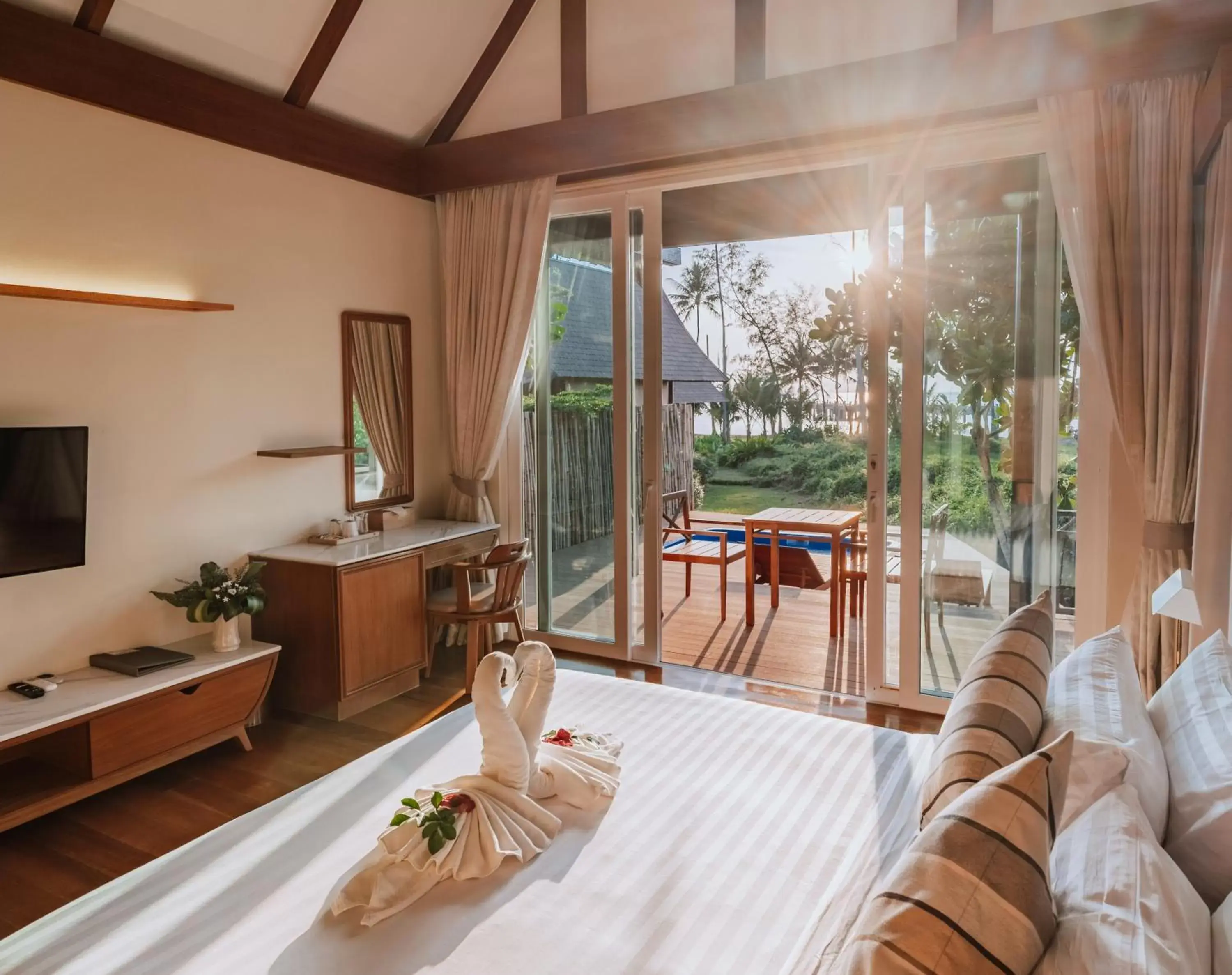 Villa with Private Pool in Koh Kood Paradise Beach Villa with Private Pool in Koh Kood Paradise Beach