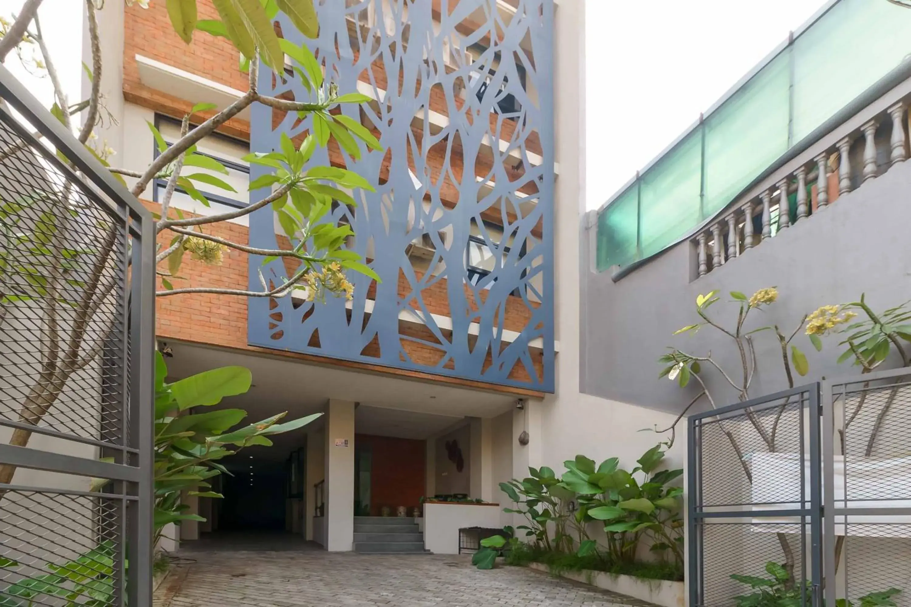 RedDoorz Plus near Radio Dalam 3 RedDoorz Plus near Radio Dalam 3