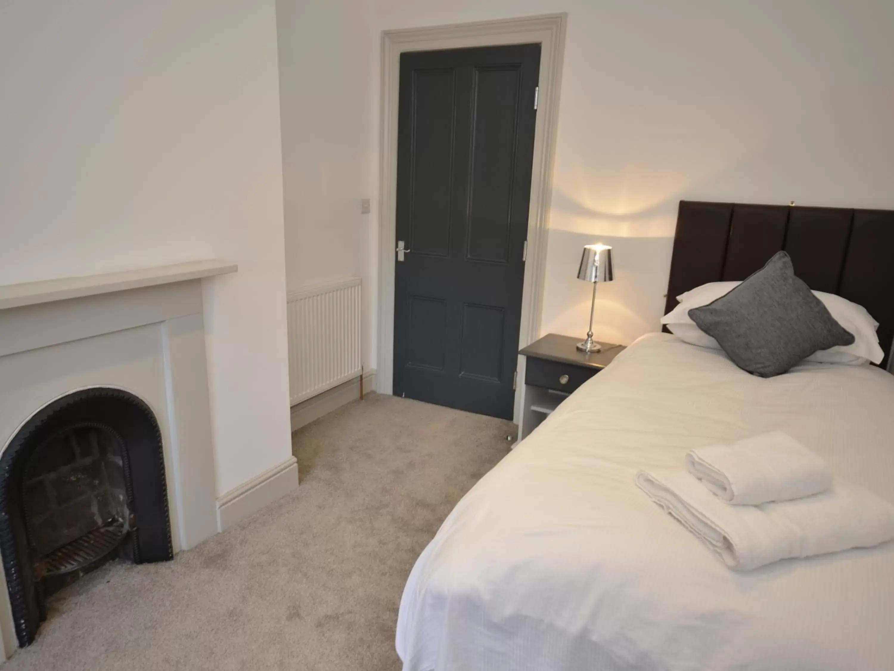 Twin Room with Private Bathroom in The Chapel House Twin Room with Private Bathroom in The Chapel House