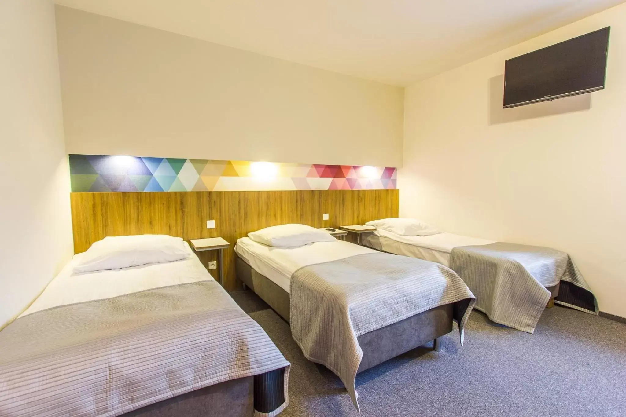 Standard Triple Room in Hotel Platan Standard Triple Room in Hotel Platan