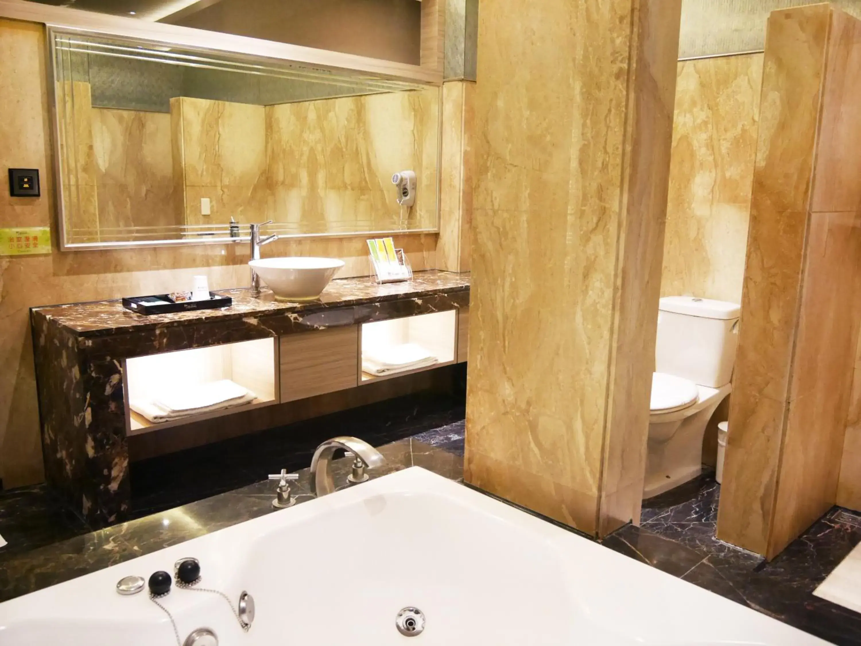 Superior Double Room in Refinement Motel Superior Double Room in Refinement Motel