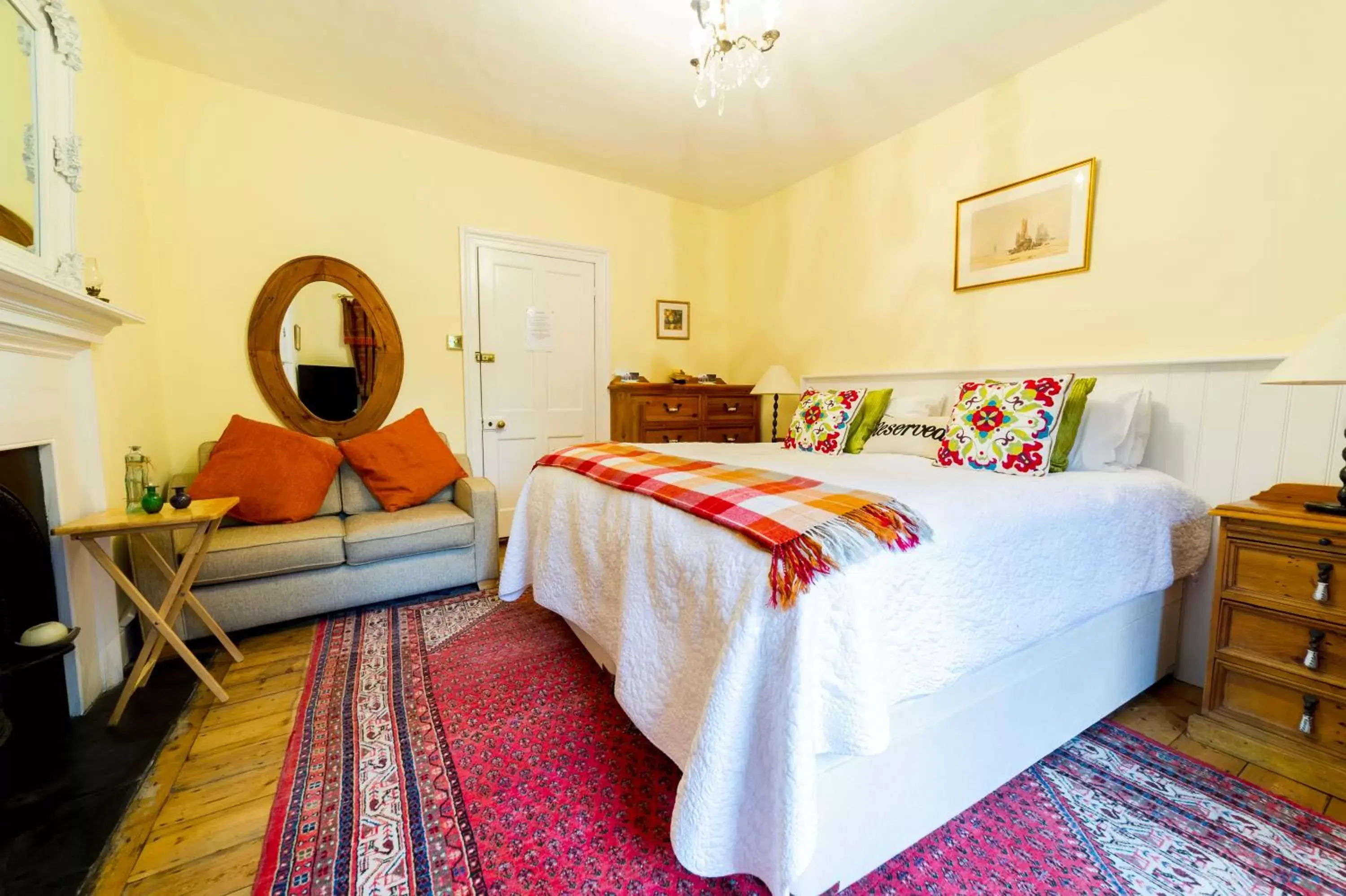 Deluxe Super King or Twin Room with en-suite Power Shower in Molland Manor House Bed & Breakfast Deluxe Super King or Twin Room with en-suite Power Shower in Molland Manor House Bed & Breakfast