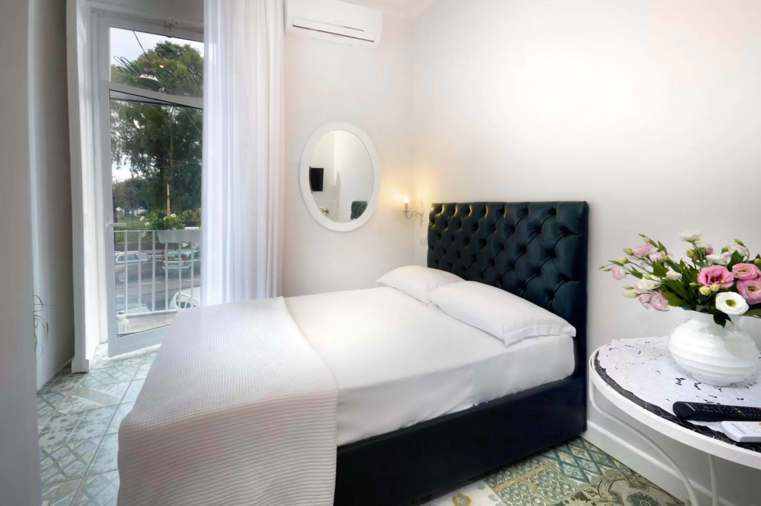 Small Double Room - single occupancy in Barbarella Home Small Double Room - single occupancy in Barbarella Home