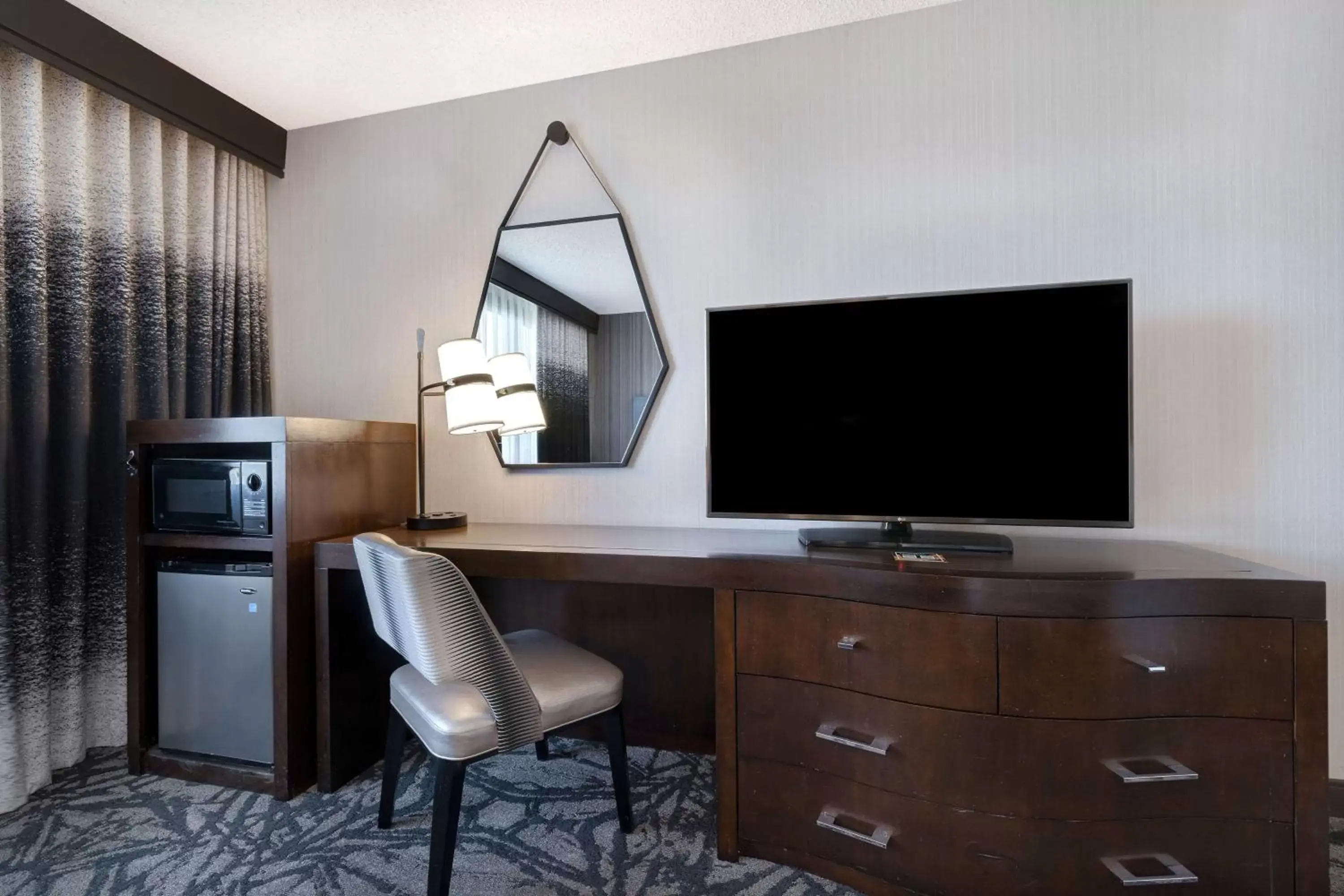 King Suite - Mobility and Hearing Accessible in Embassy Suites by Hilton Santa Clara Silicon Valley King Suite - Mobility and Hearing Accessible in Embassy Suites by Hilton Santa Clara Silicon Valley