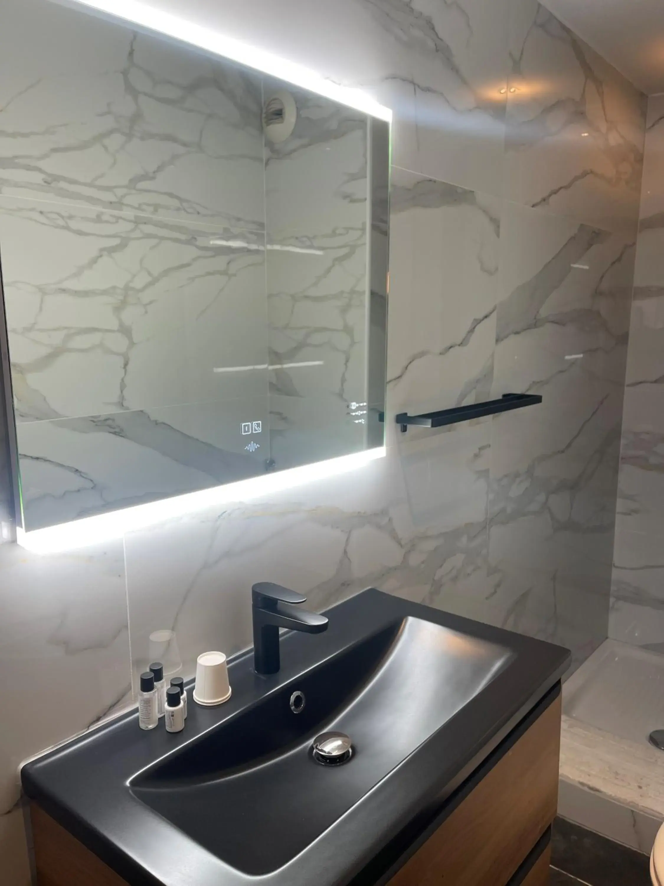 Standard Double Room in Hôtel Gallia Cannes Standard Double Room in Hôtel Gallia Cannes