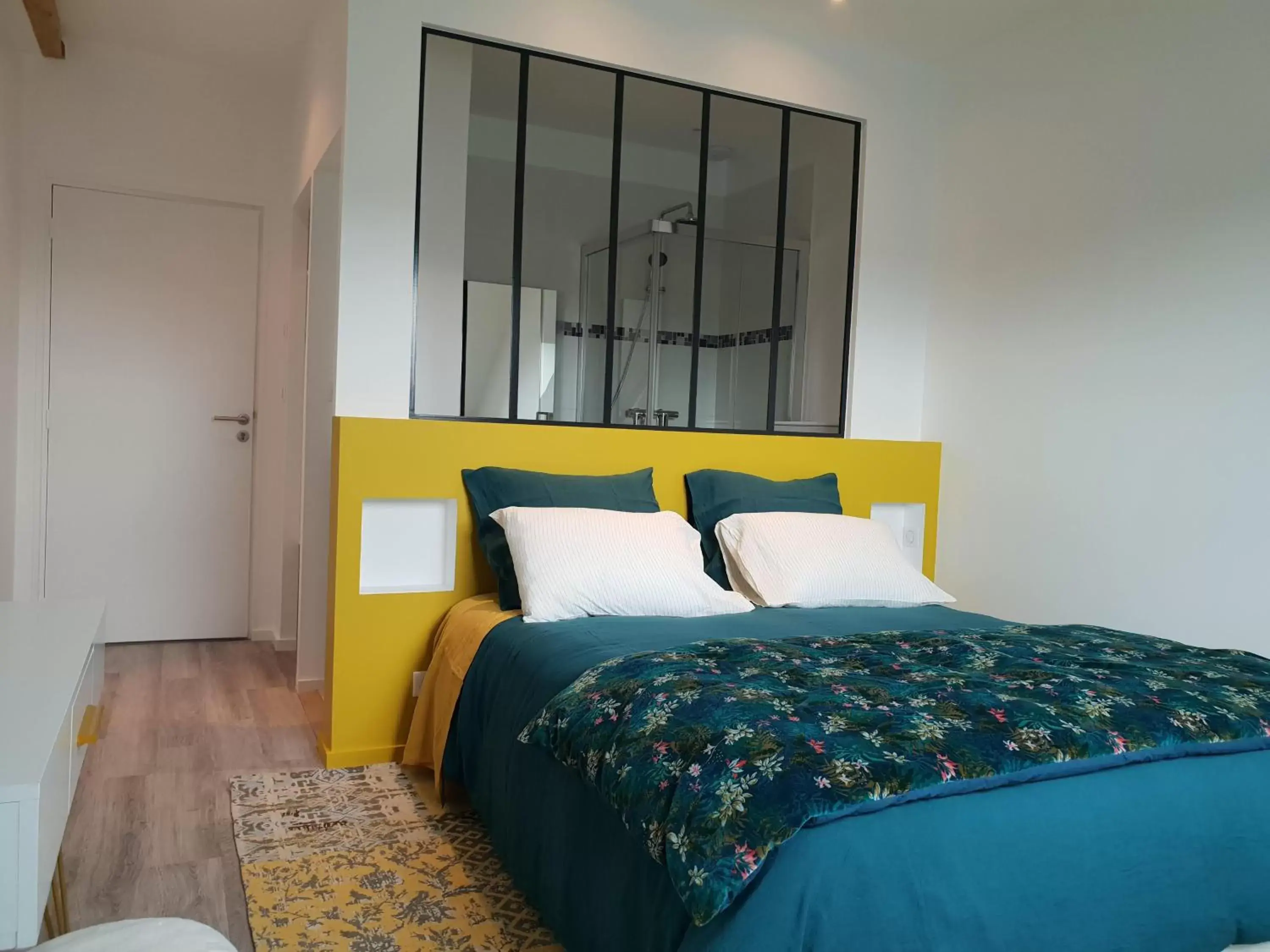 Family Room with Lake View in La Poignardière Family Room with Lake View in La Poignardière