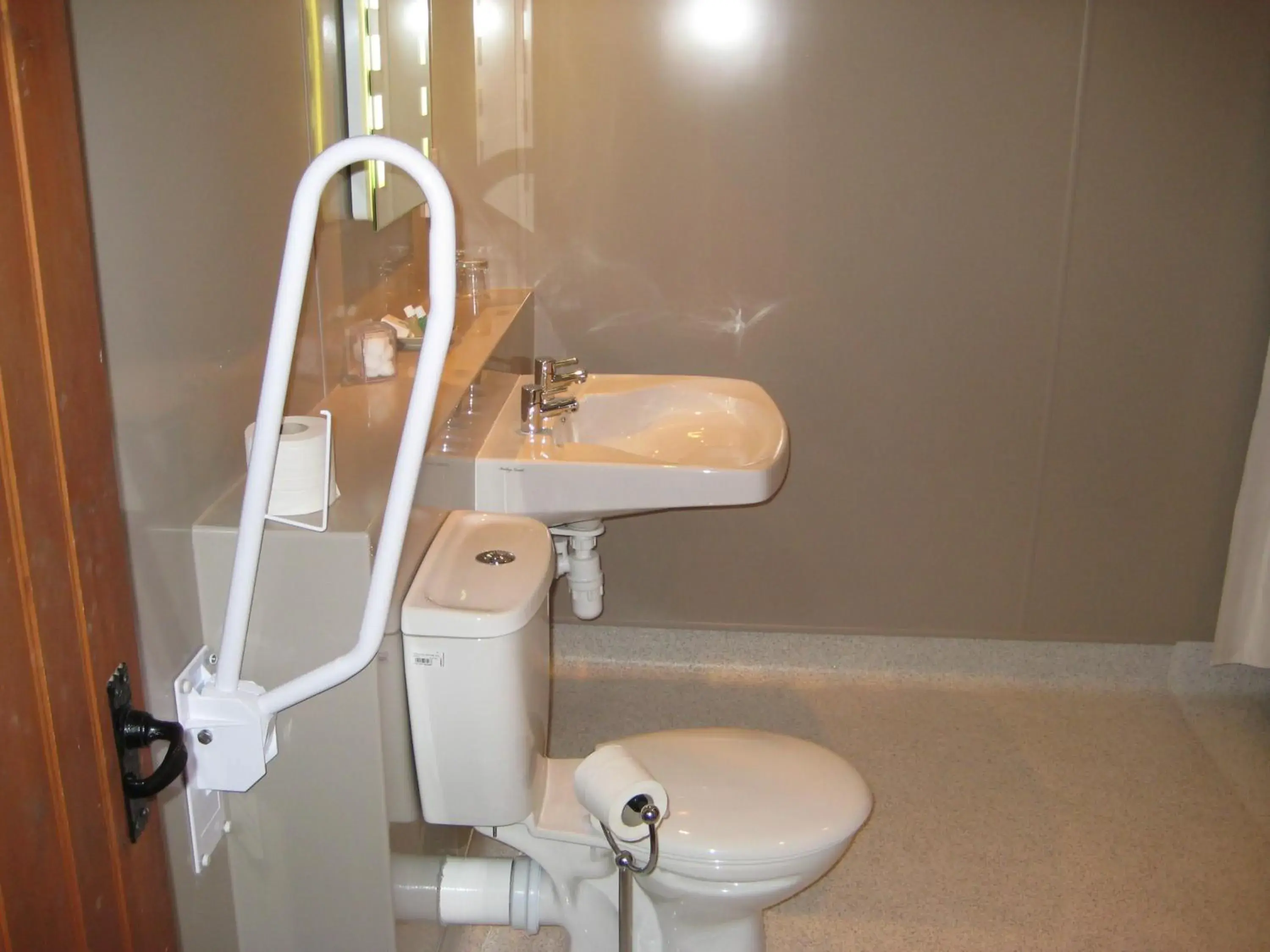 Double Room - Disability Access in Ivy House Country Hotel Double Room - Disability Access in Ivy House Country Hotel