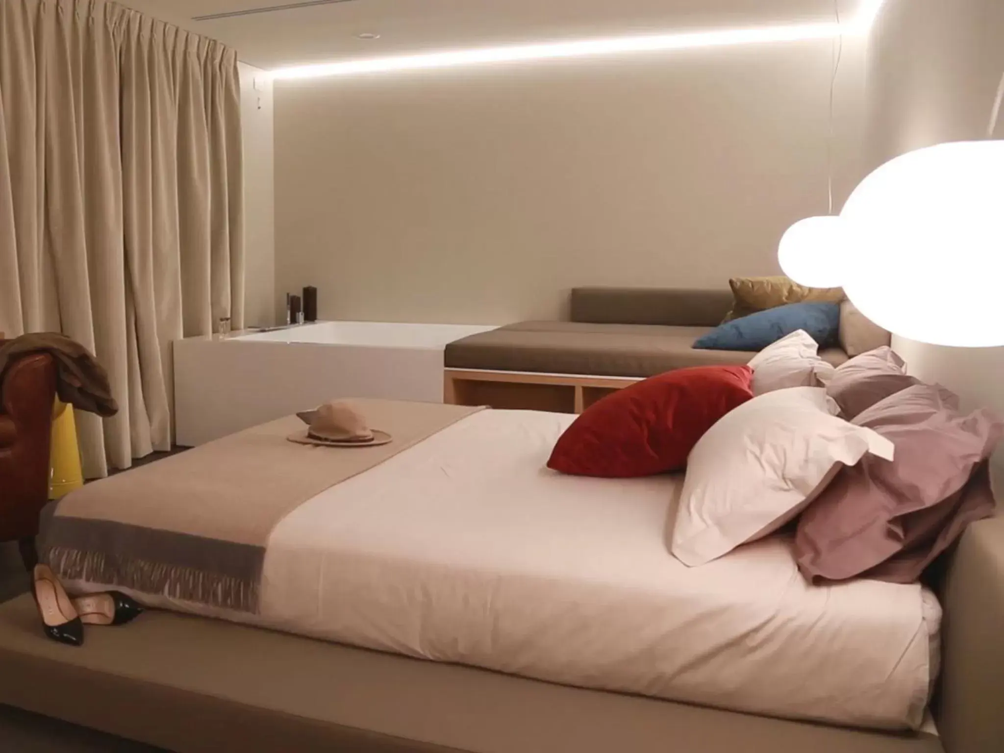 Deluxe Suite in Locanda Black and White Sondrio Deluxe Suite in Locanda Black and White Sondrio