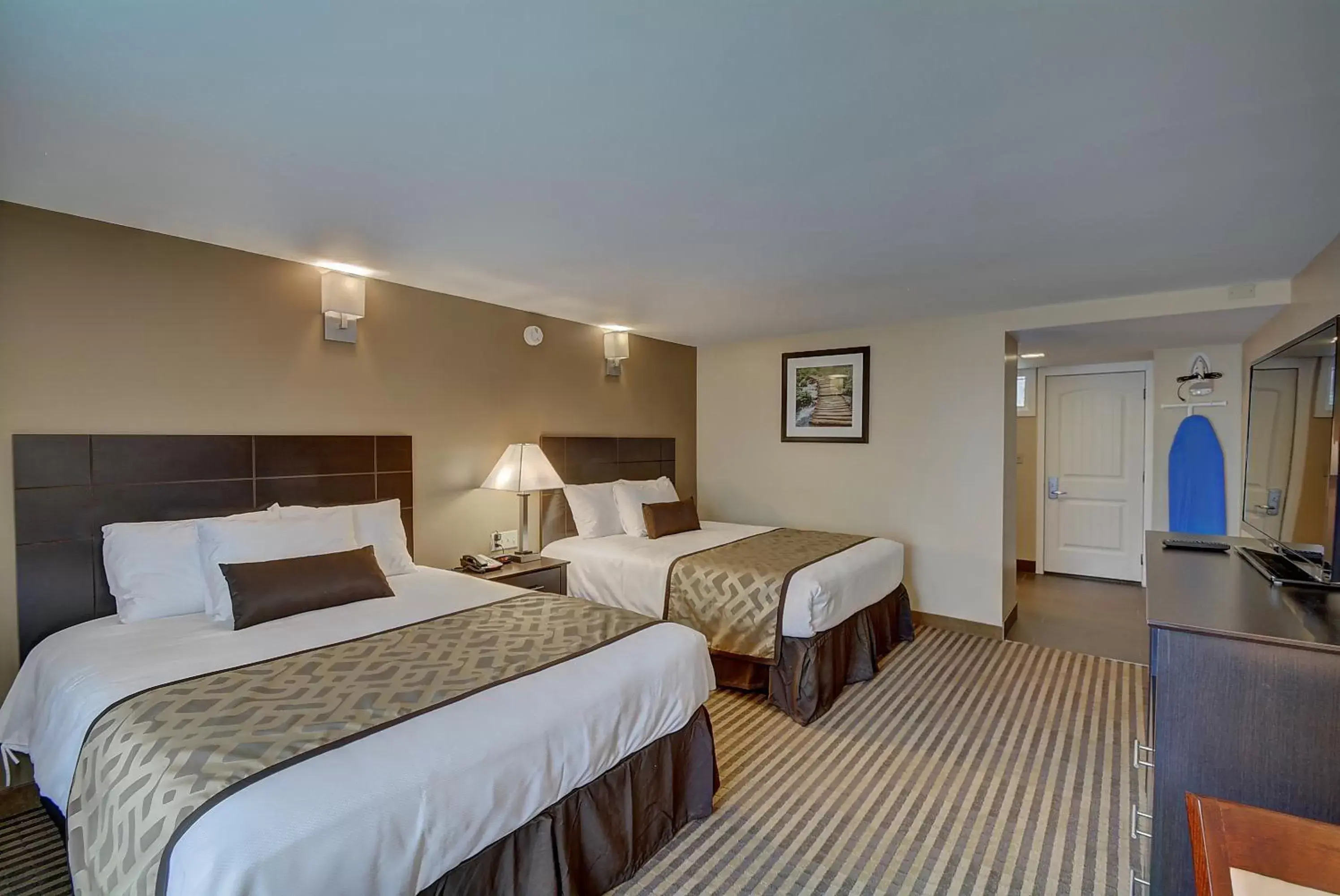 Queen Room with Two Queen Beds in The Putney Inn Queen Room with Two Queen Beds in The Putney Inn