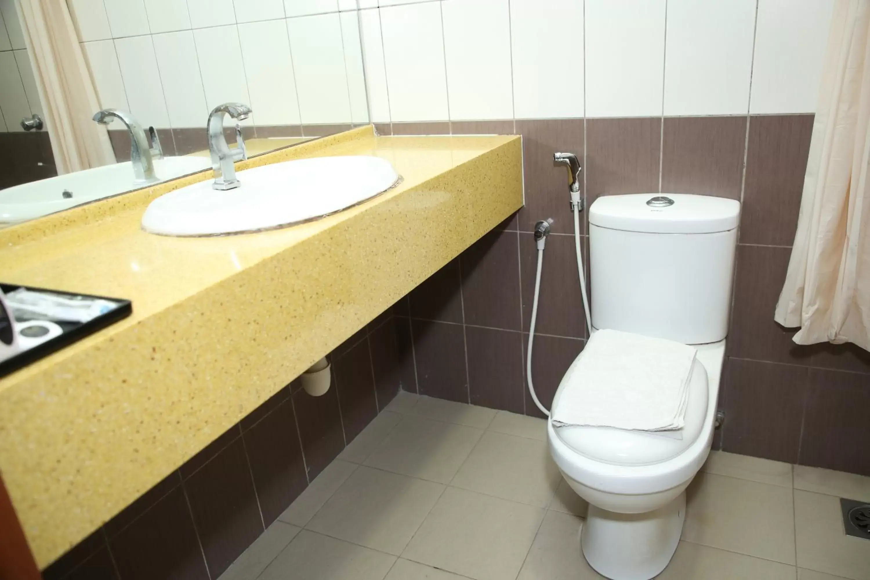 Superior Queen Room in MY Fame Hotel Superior Queen Room in MY Fame Hotel