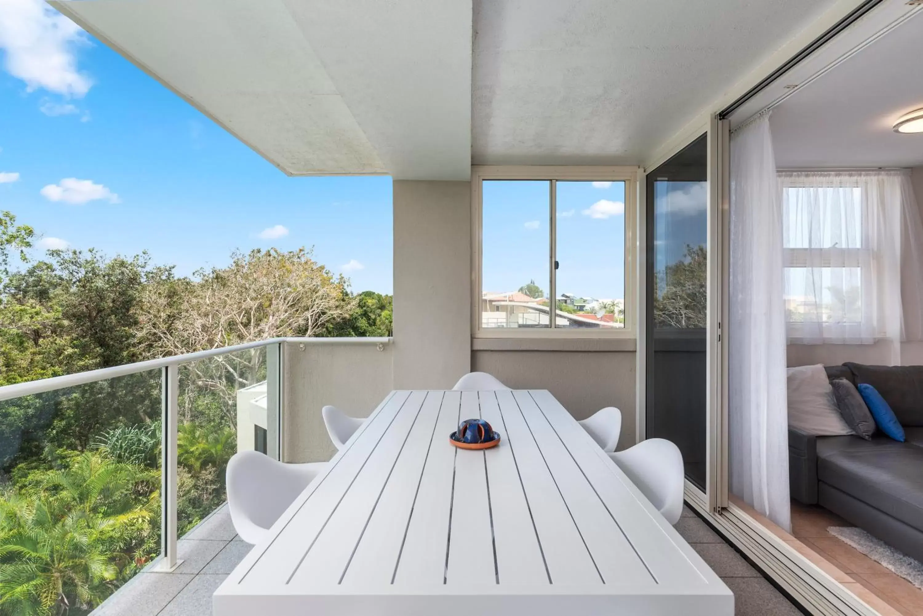 Standard One-Bedroom Apartment - Garden View in 84 The Spit Holiday Apartments Standard One-Bedroom Apartment - Garden View in 84 The Spit Holiday Apartments