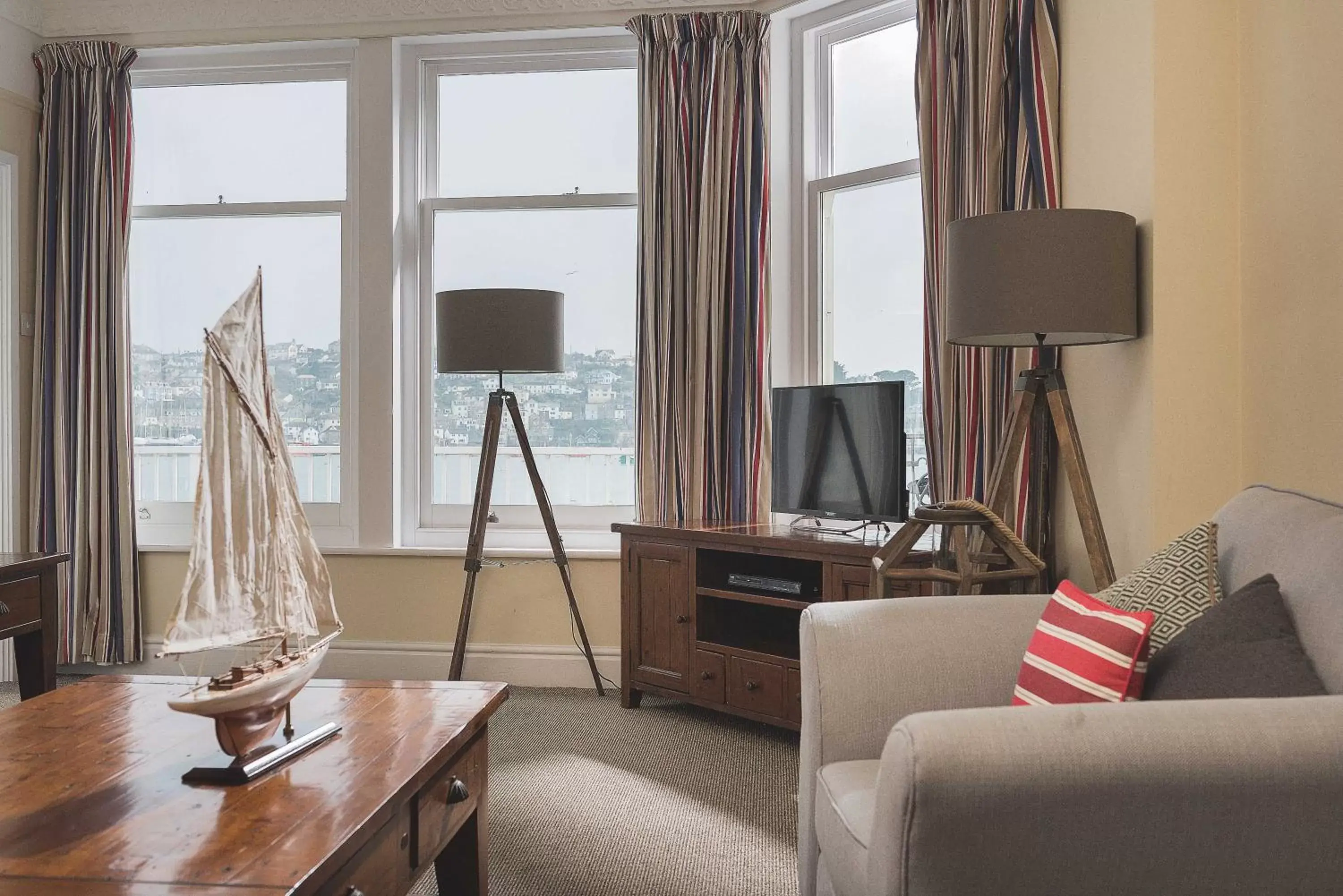 Apartment with Sea View in Havener's Apartment with Sea View in Havener's