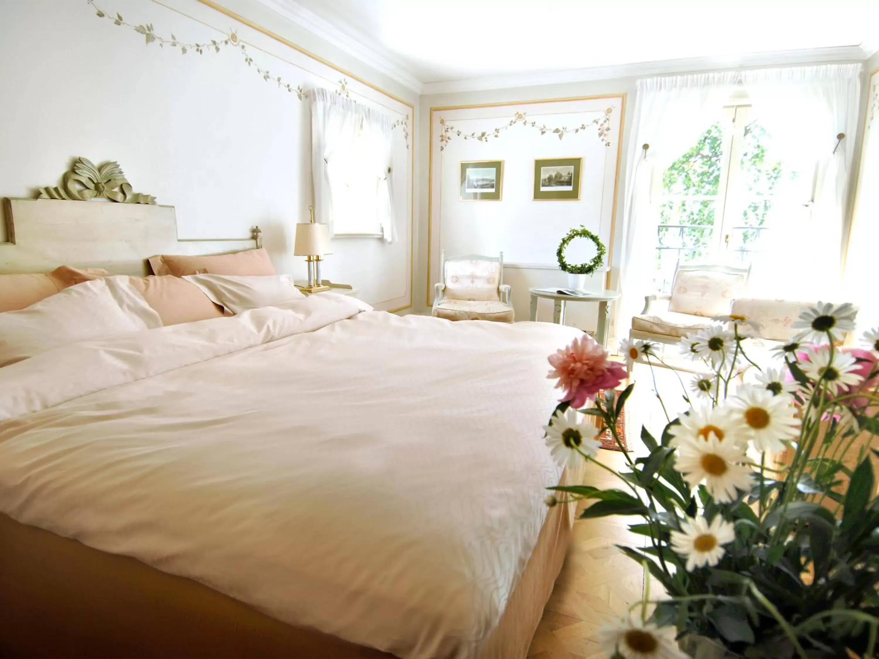 Double Room with Lake View in Gripsholms Värdshus Double Room with Lake View in Gripsholms Värdshus