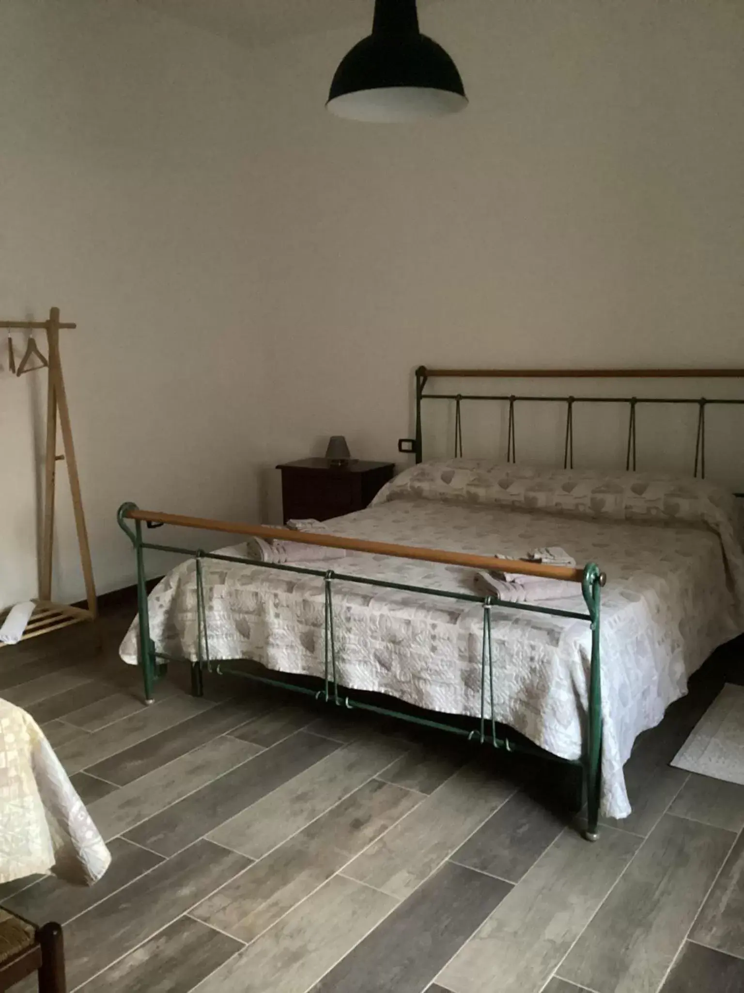 Double Room with Shared Bathroom in Borgo dei Centenari Double Room with Shared Bathroom in Borgo dei Centenari