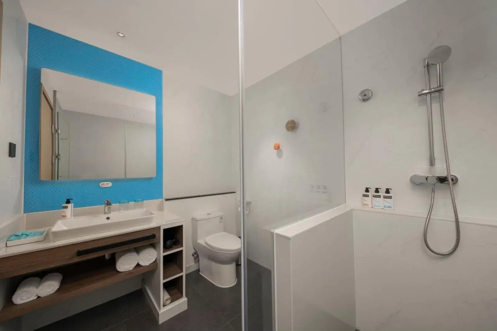 Standard Room in Holiday Inn Express Chongqing Caiyun Lake by IHG Standard Room in Holiday Inn Express Chongqing Caiyun Lake by IHG