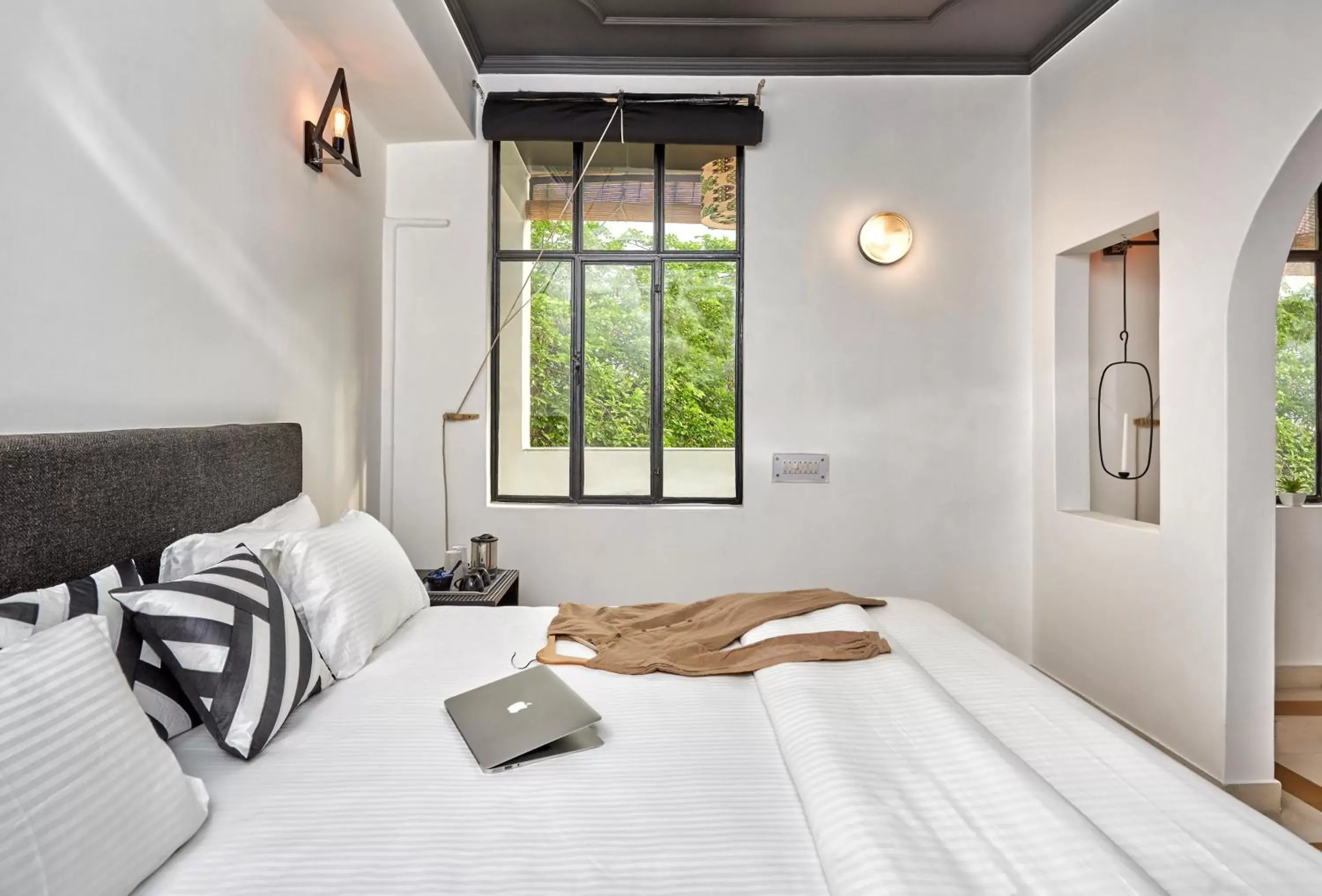 King Room in LetsBunk Poshtel & Suites King Room in LetsBunk Poshtel & Suites