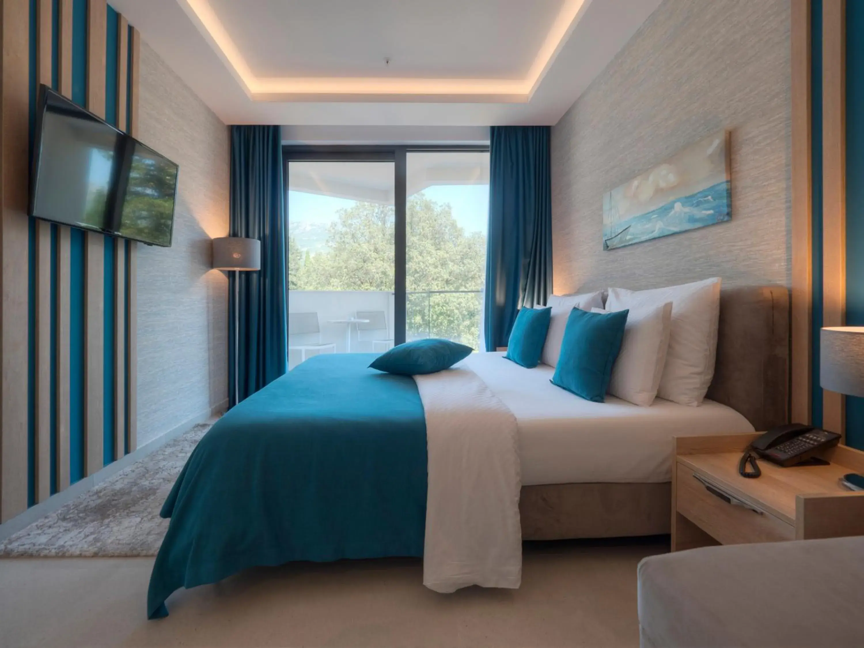 Superior Double Room with Double Bed or with 2 Single Beds and Side Sea View - single occupancy in Montenegro Beach Resort Superior Double Room with Double Bed or with 2 Single Beds and Side Sea View - single occupancy in Montenegro Beach Resort