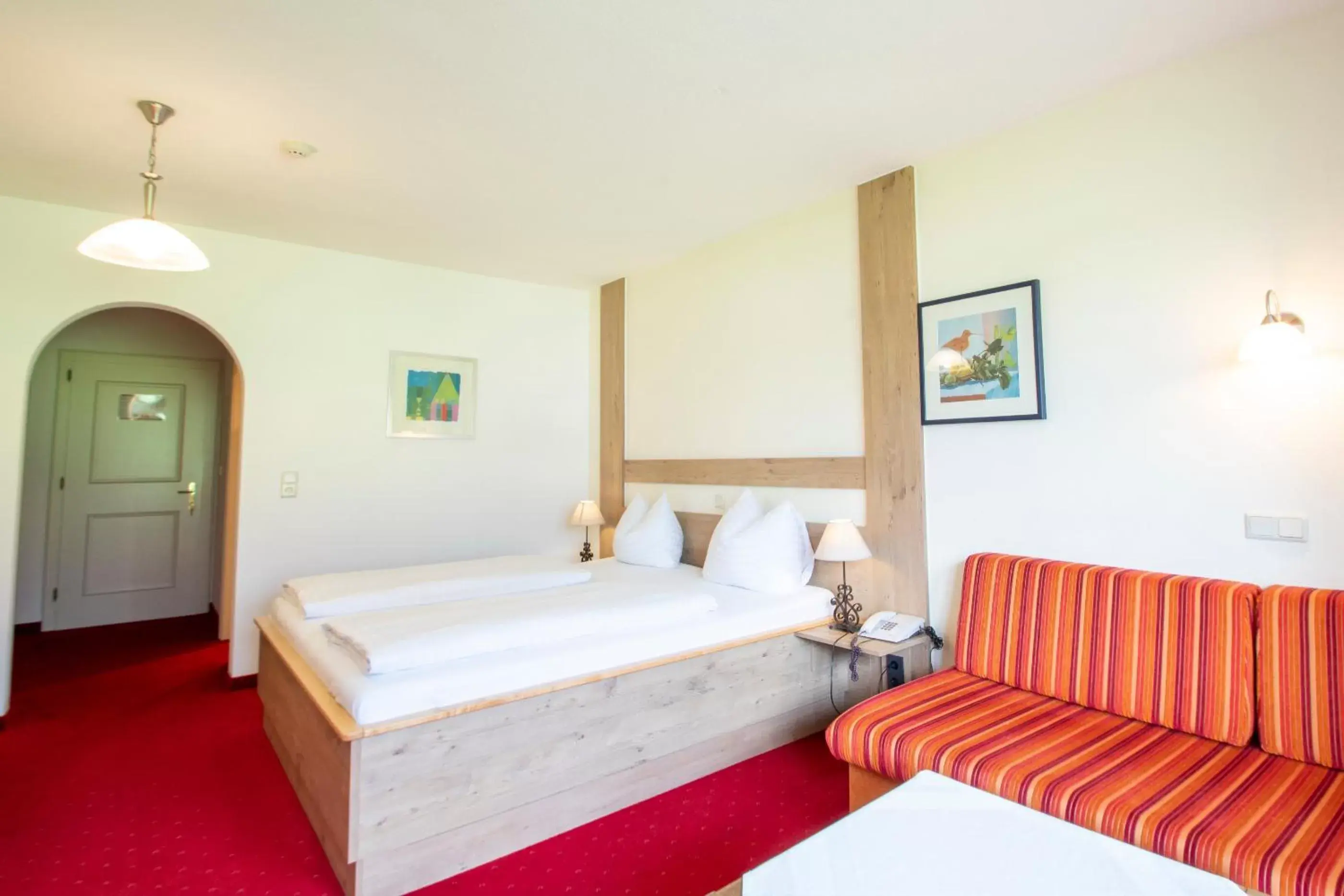 Triple Room - single occupancy in dasKAISER - Dein Gartenhotel in Tirol Triple Room - single occupancy in dasKAISER - Dein Gartenhotel in Tirol