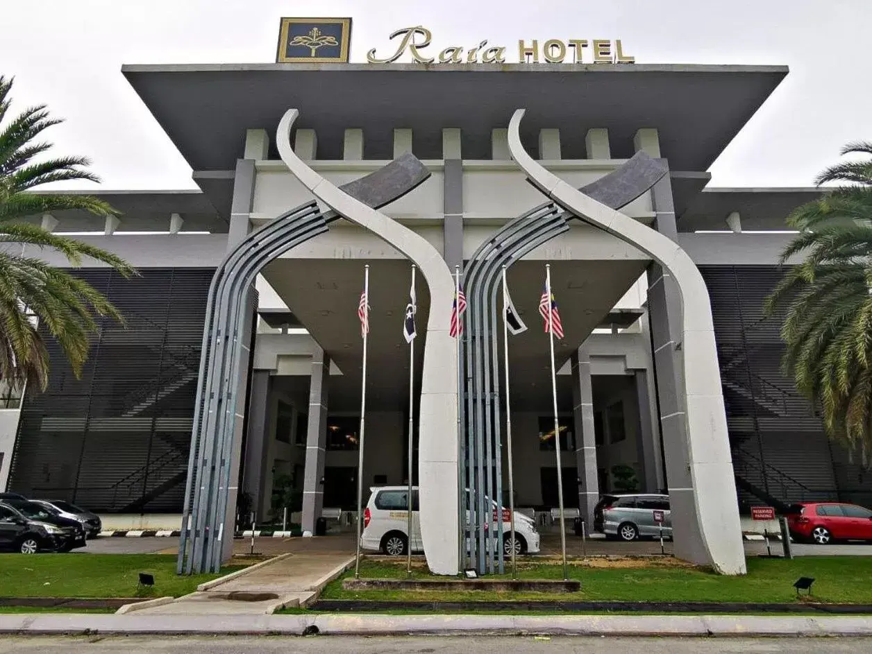 Raia Hotel & Convention Centre Terengganu Raia Hotel & Convention Centre Terengganu