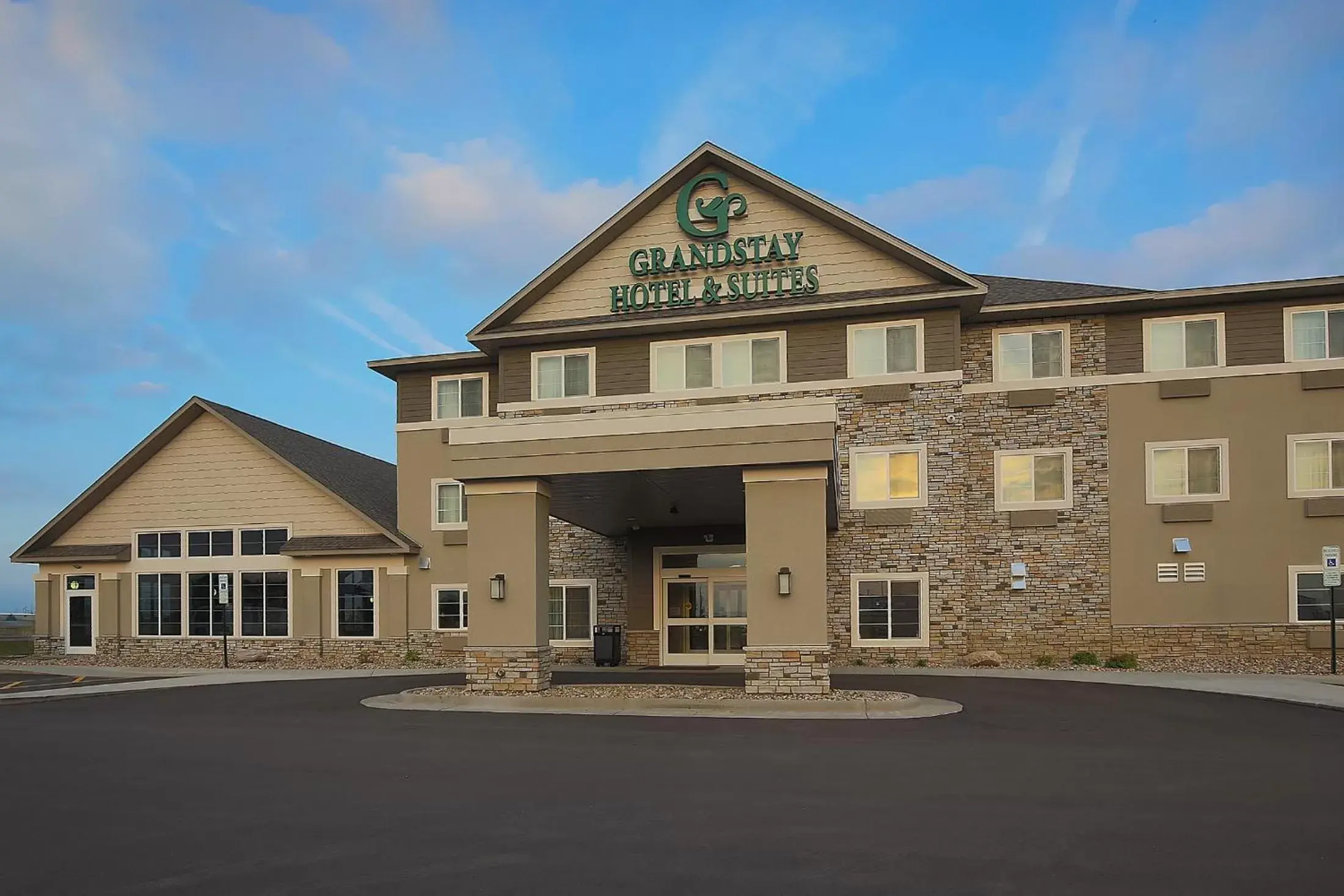 Gateway Park Hotel and Suites - Sioux Falls -Tea Gateway Park Hotel and Suites - Sioux Falls -Tea