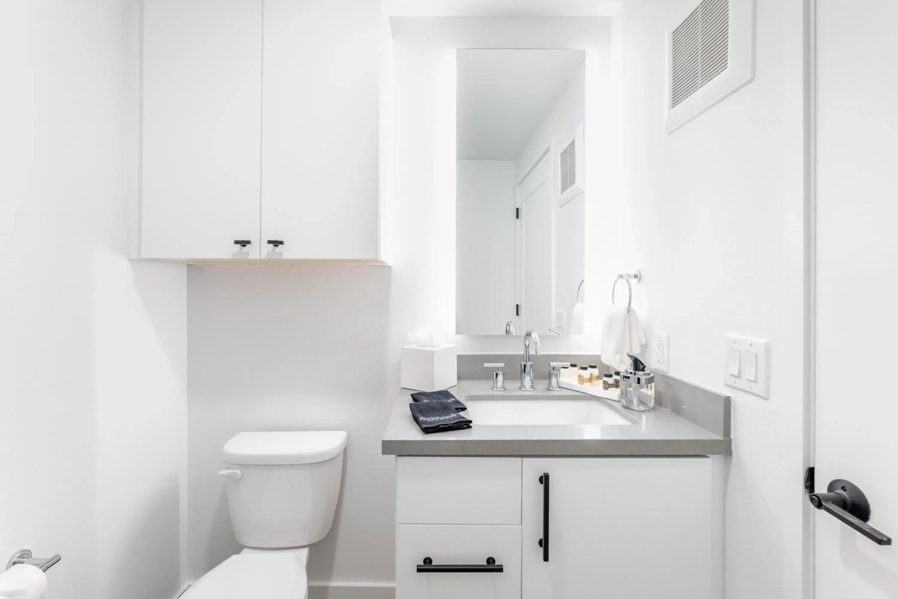 Studio Apartment in Mint House at The Hatchery - Austin Studio Apartment in Mint House at The Hatchery - Austin