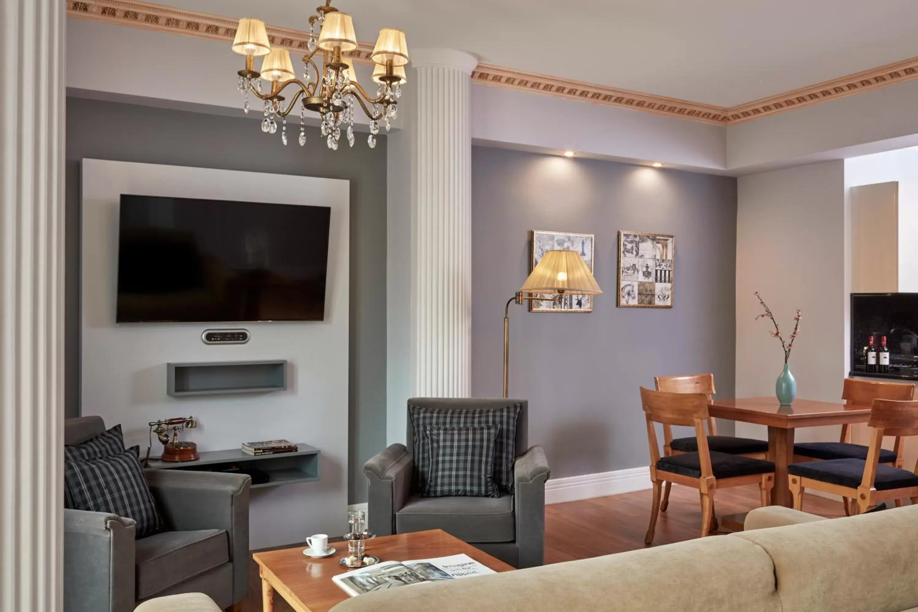 Grand Suite in Ava Hotel and Suites Grand Suite in Ava Hotel and Suites