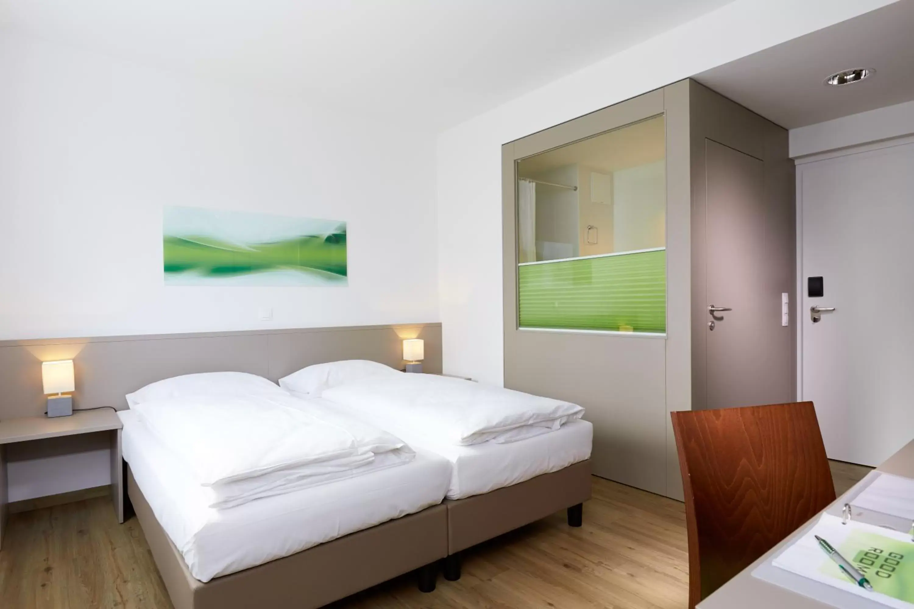 Double or Twin Room in Good Rooms GmbH Guntramsdorf Double or Twin Room in Good Rooms GmbH Guntramsdorf