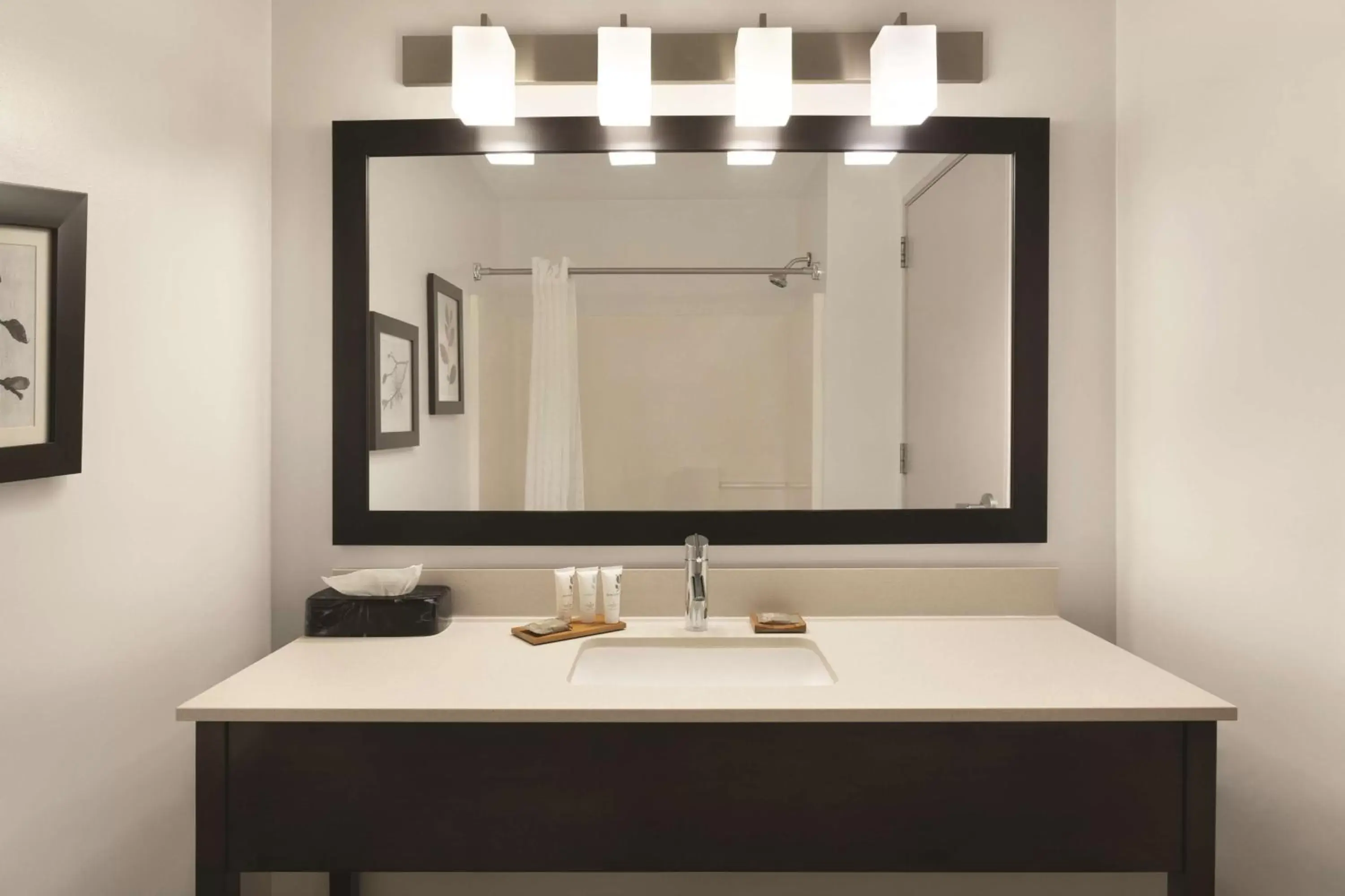 King Studio Suite with Sofa Bed - Non-Smoking in Country Inn & Suites by Radisson, St Charles Historic District King Studio Suite with Sofa Bed - Non-Smoking in Country Inn & Suites by Radisson, St Charles Historic District