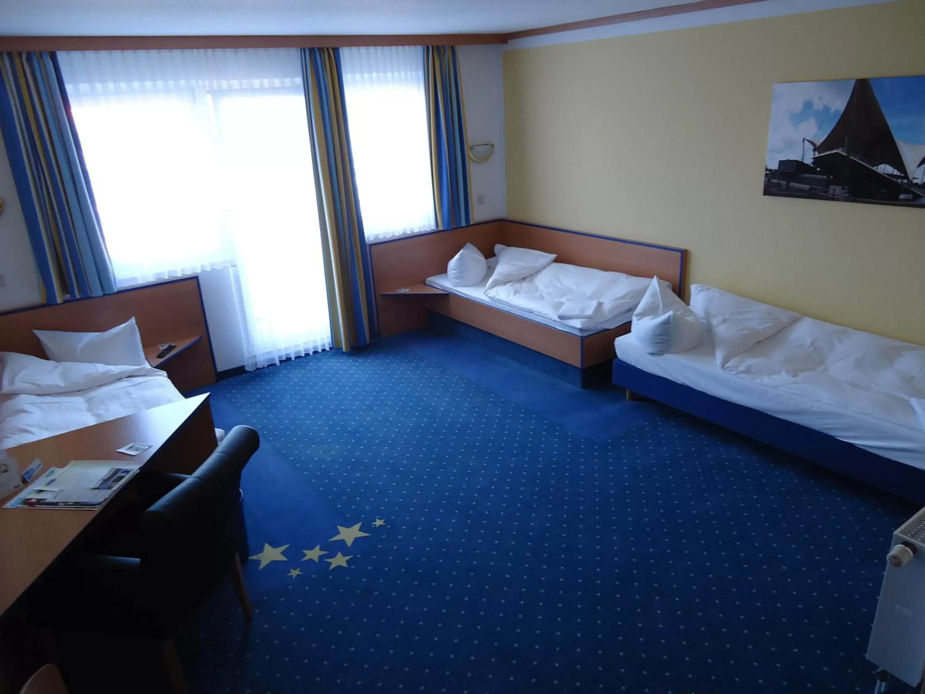 Triple Room in Sleep & Go Hotel Magdeburg Triple Room in Sleep & Go Hotel Magdeburg