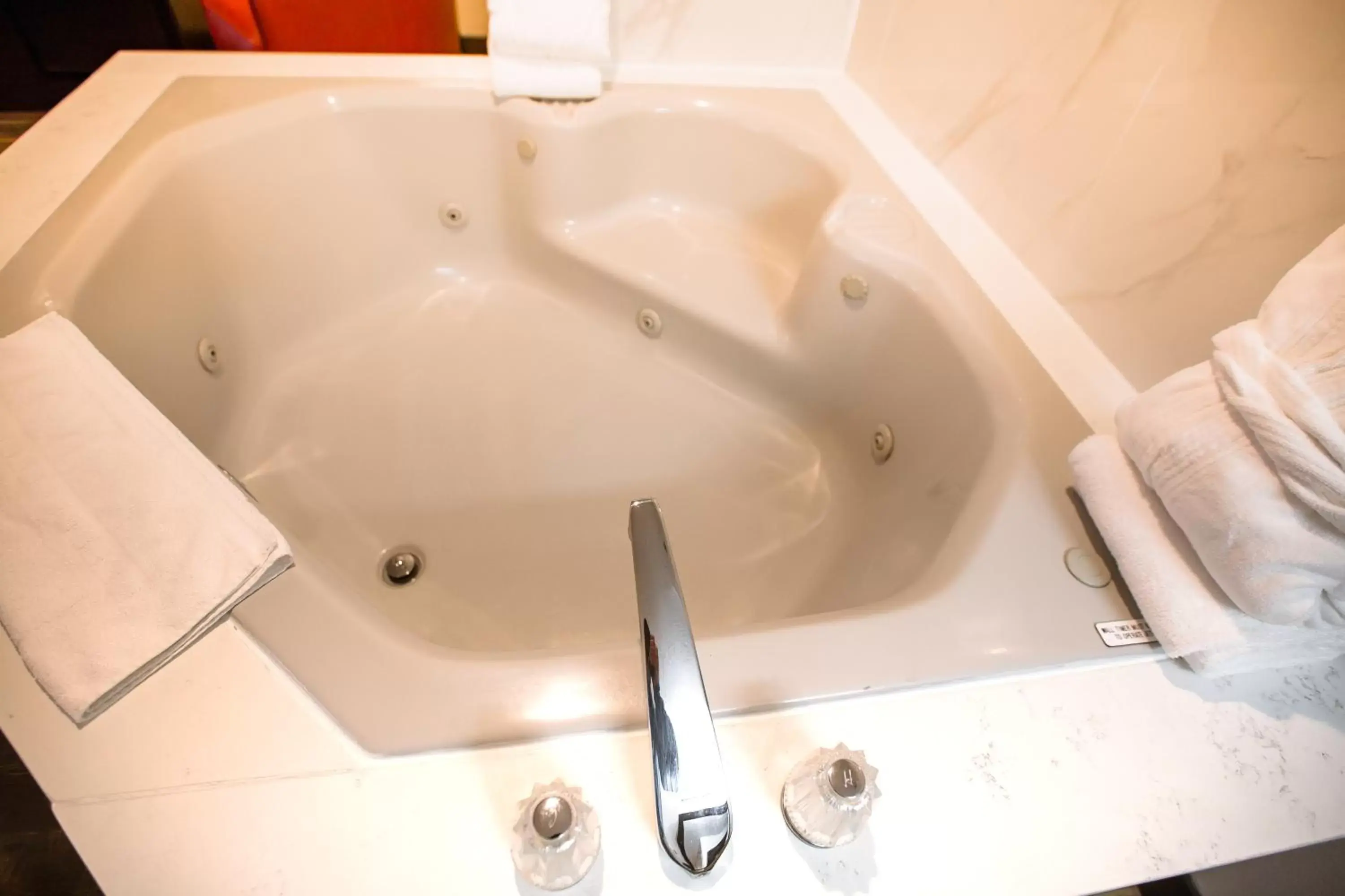 Executive Suite in Ten Pin Inn & Suites Executive Suite in Ten Pin Inn & Suites