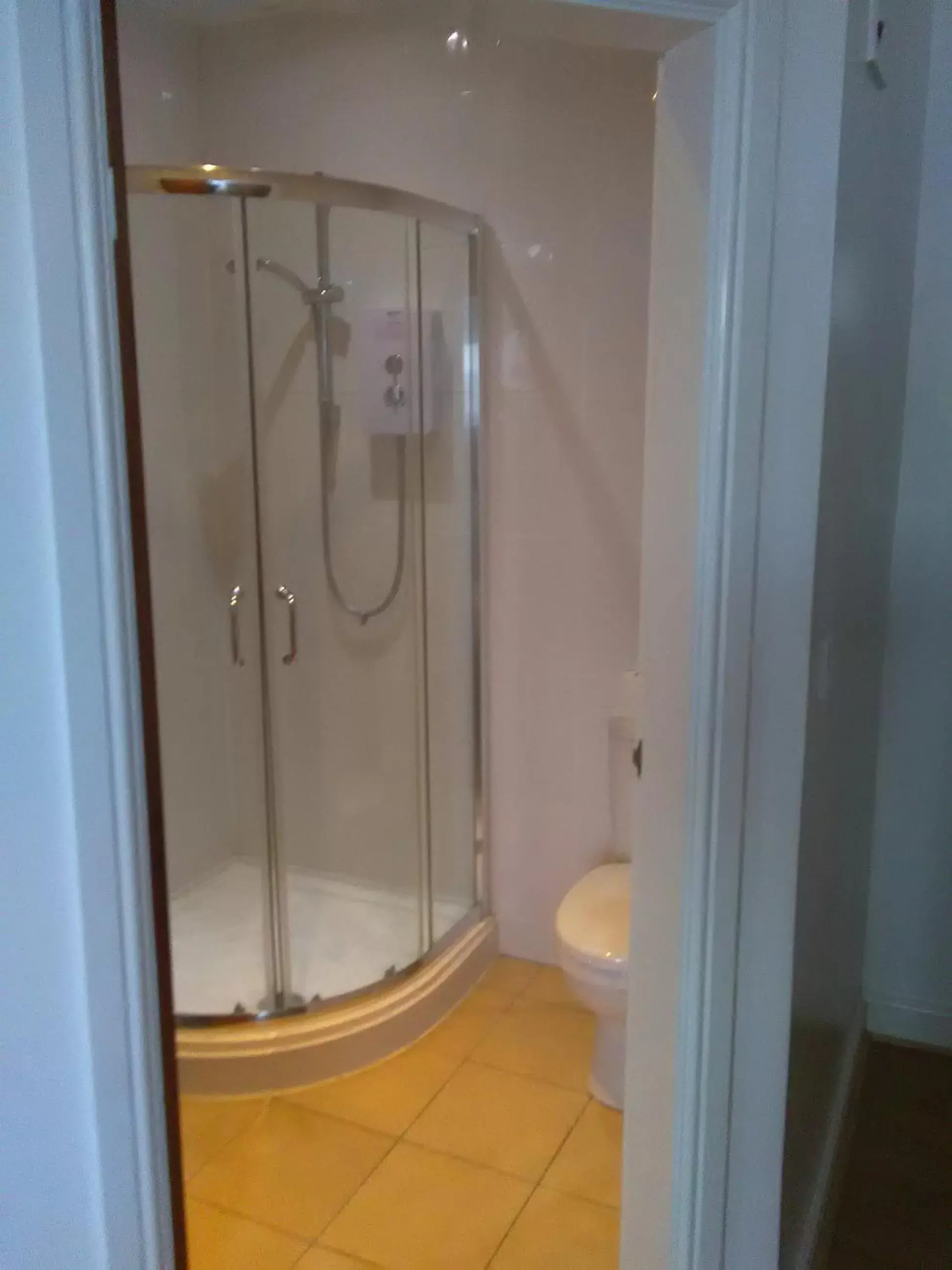 Twin Room with Bathroom in Clifton Hotel Newcastle Twin Room with Bathroom in Clifton Hotel Newcastle