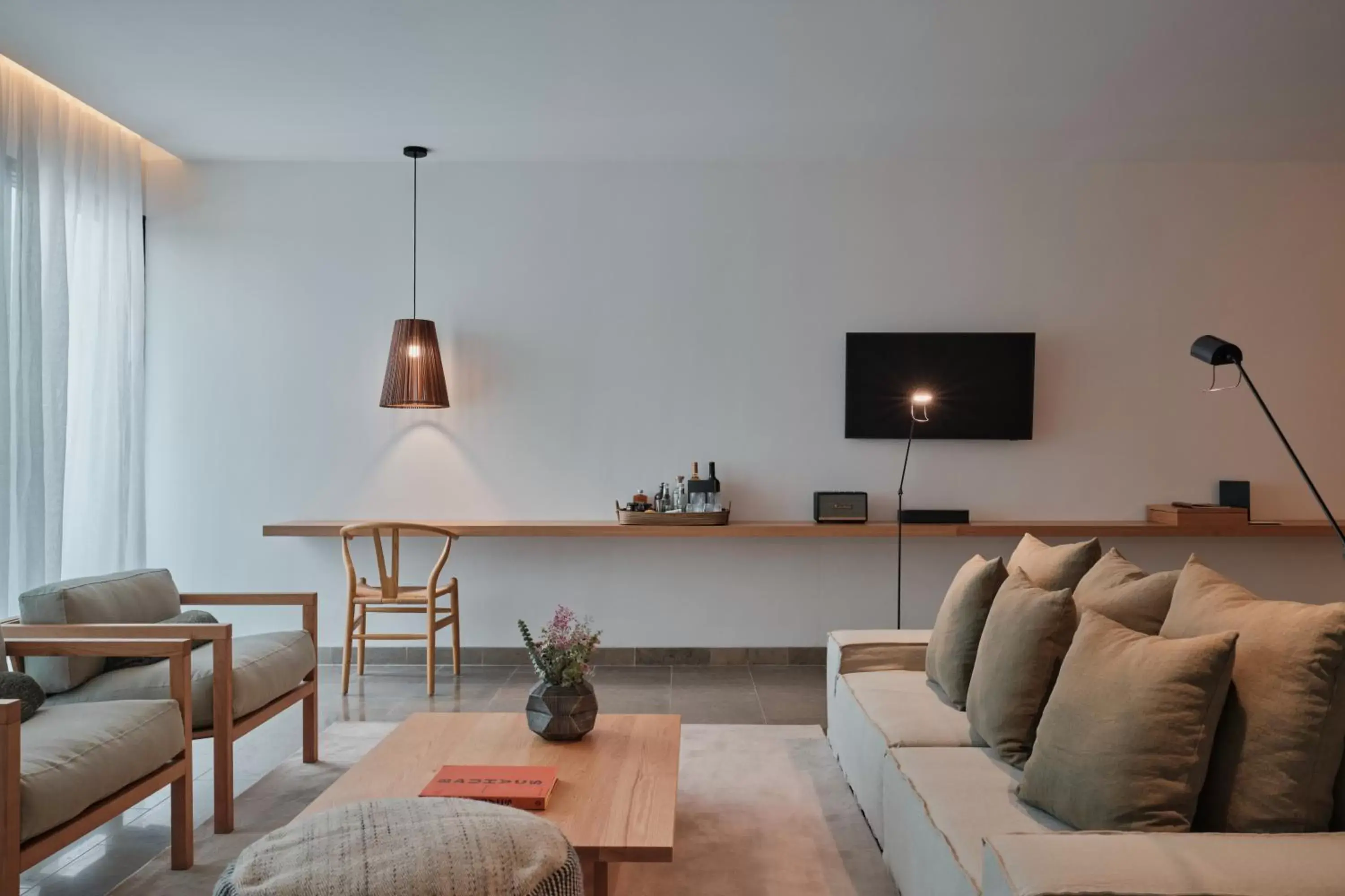 Sky View Junior Suite in L'AND Vineyards - Relais & Châteaux Sky View Junior Suite in L'AND Vineyards - Relais & Châteaux