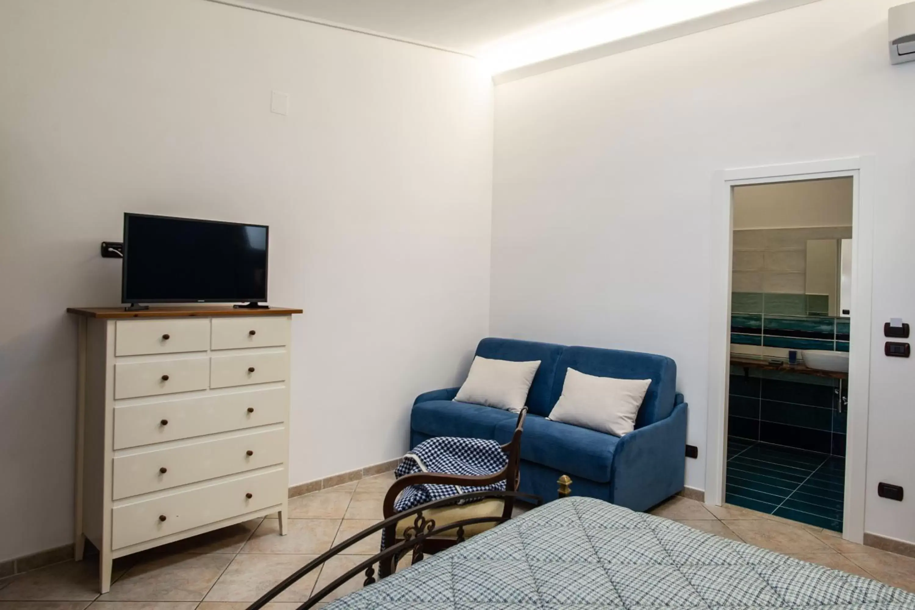 Luxury Quadruple Room - single occupancy in Ohana Bed and Breakfast Luxury Quadruple Room - single occupancy in Ohana Bed and Breakfast