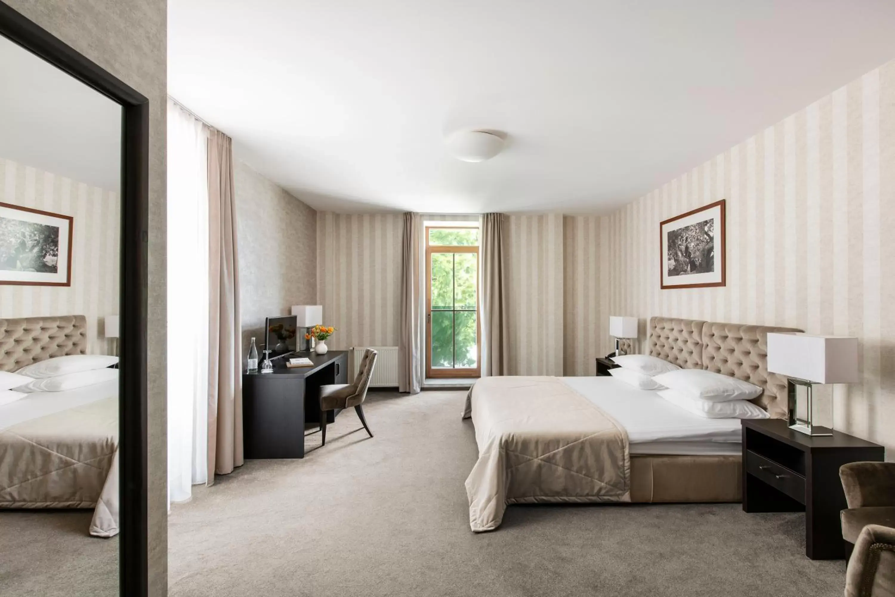 Deluxe Double or Twin Room in Amberton Cathedral Square Hotel Vilnius Deluxe Double or Twin Room in Amberton Cathedral Square Hotel Vilnius