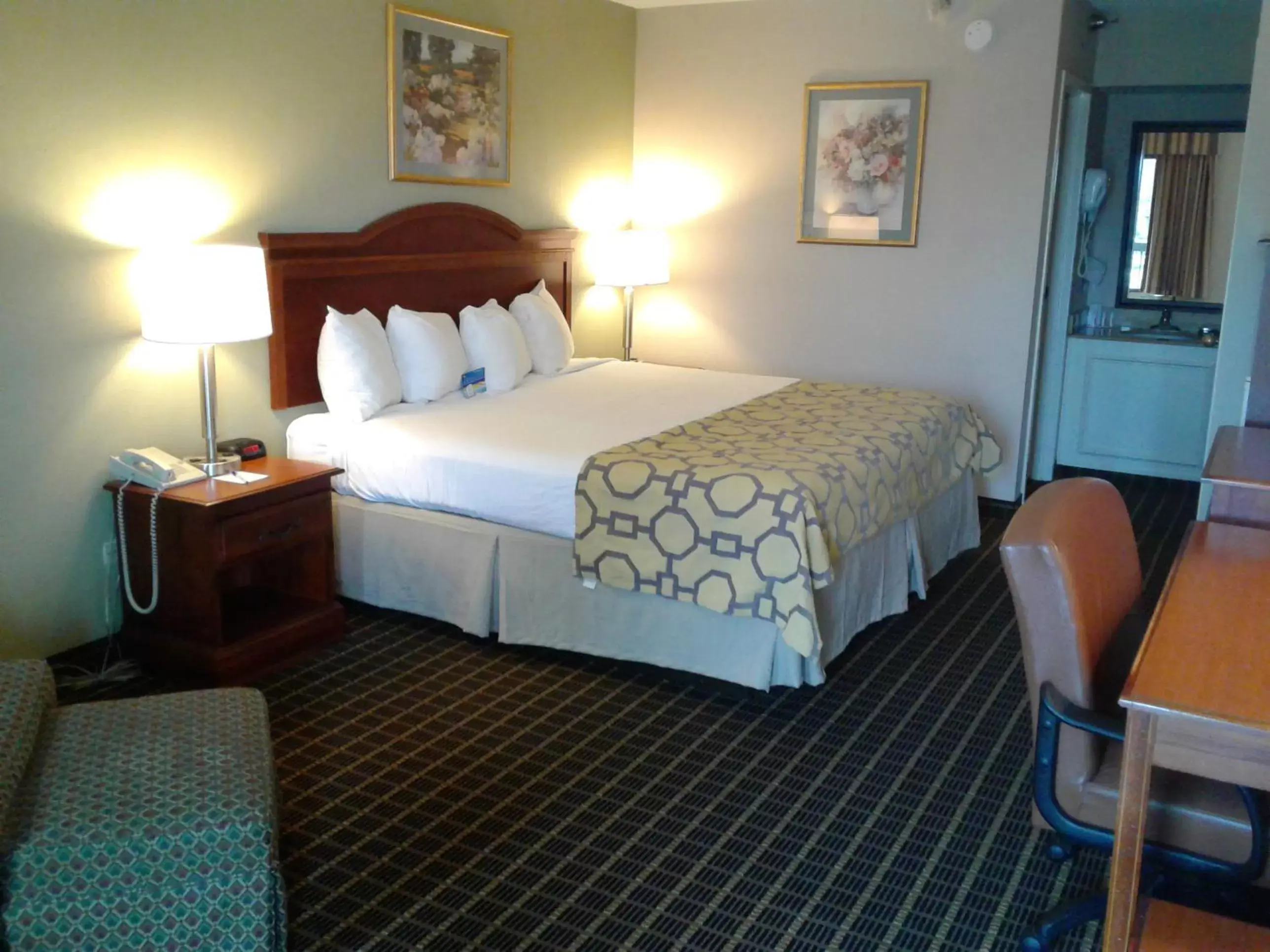 Baymont by Wyndham Clarksville Northeast Baymont by Wyndham Clarksville Northeast