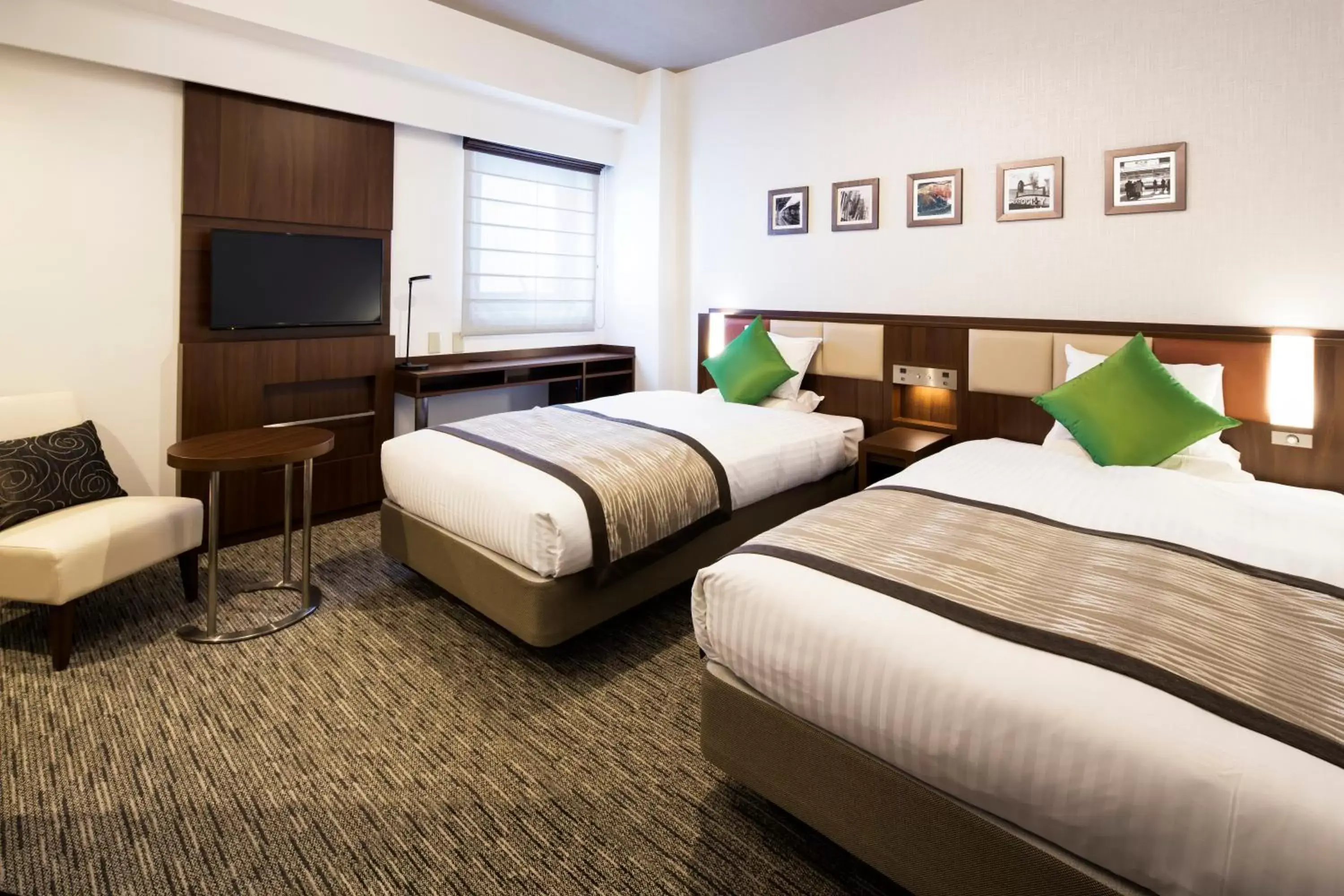 Superior Twin Room - Smoking in HOTEL MYSTAYS Shin Osaka Conference Center Superior Twin Room - Smoking in HOTEL MYSTAYS Shin Osaka Conference Center