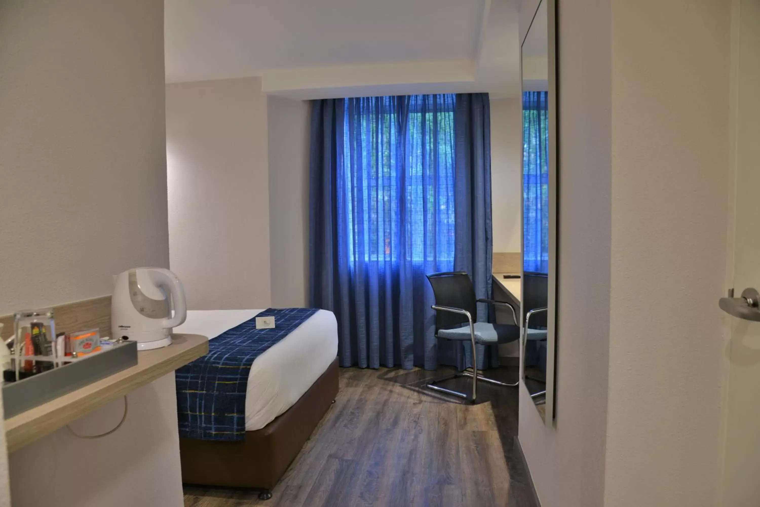 Double Room - Non-Smoking in Town Lodge Menlo Park Double Room - Non-Smoking in Town Lodge Menlo Park