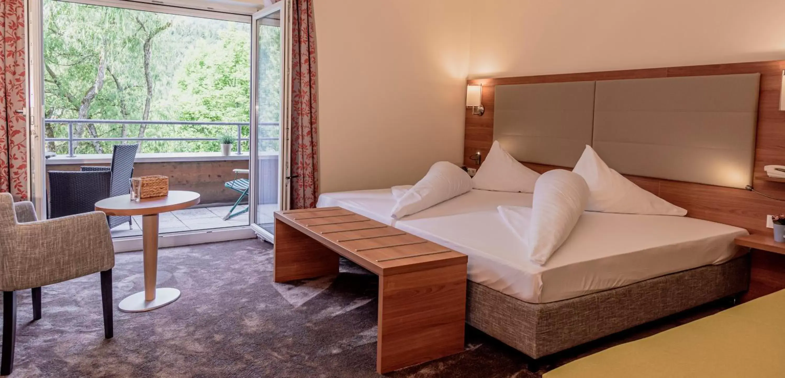 Double Room with Balcony in Wohlfühlhotel Goiserer Mühle Double Room with Balcony in Wohlfühlhotel Goiserer Mühle