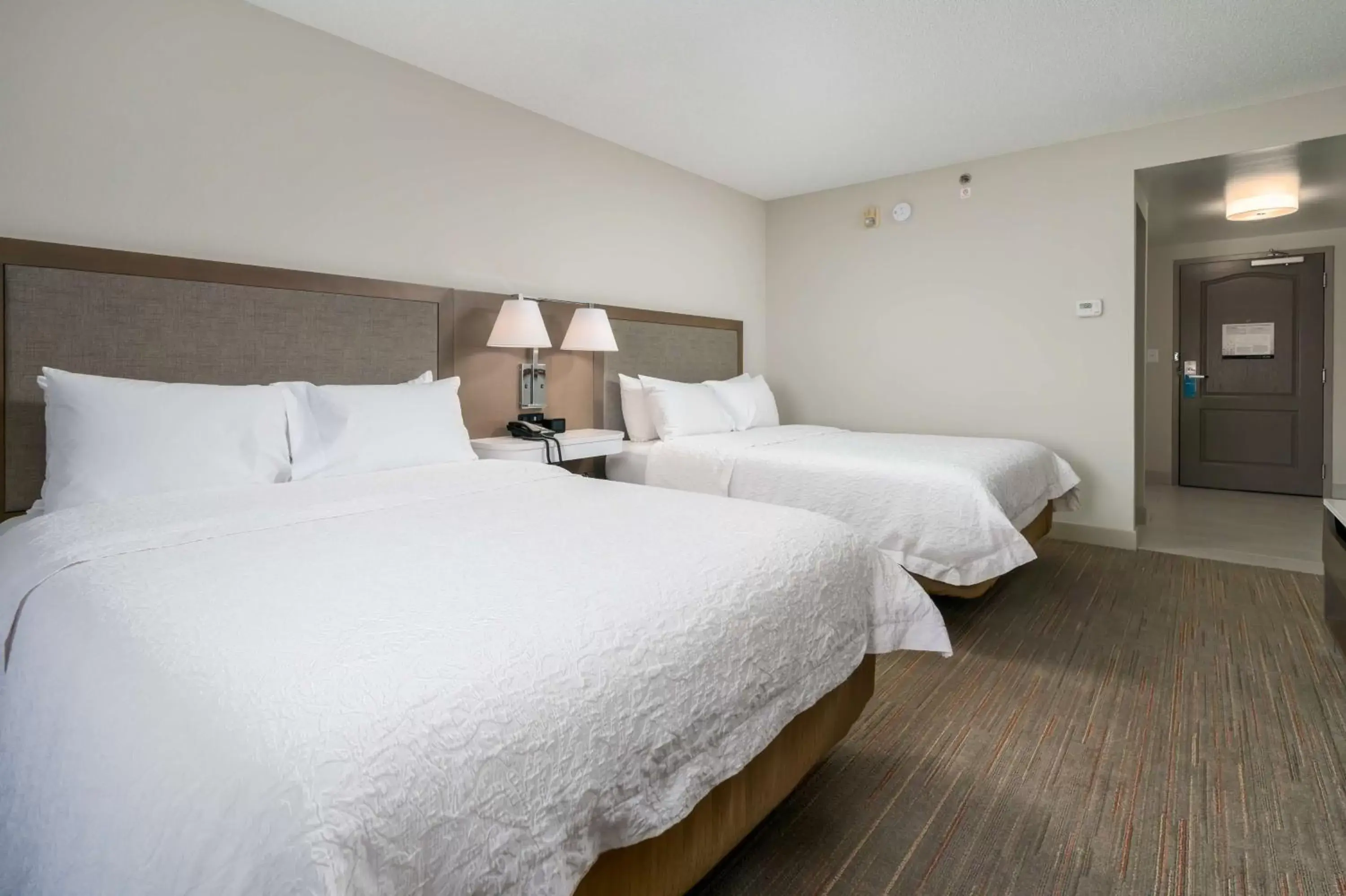 Room with Two Queen Beds - Non-Smoking in Hampton Inn - Springfield Room with Two Queen Beds - Non-Smoking in Hampton Inn - Springfield