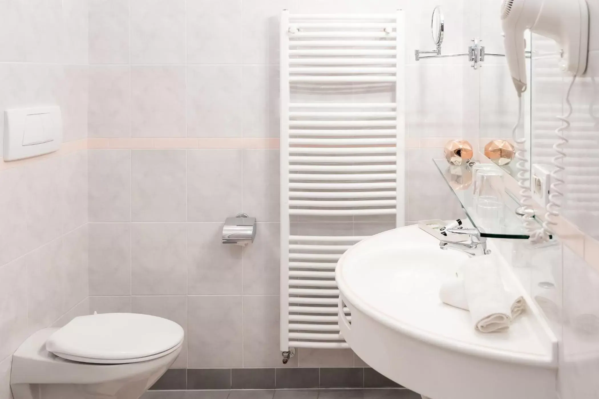 Deluxe Double Room in Hotel Villa Groff Deluxe Double Room in Hotel Villa Groff