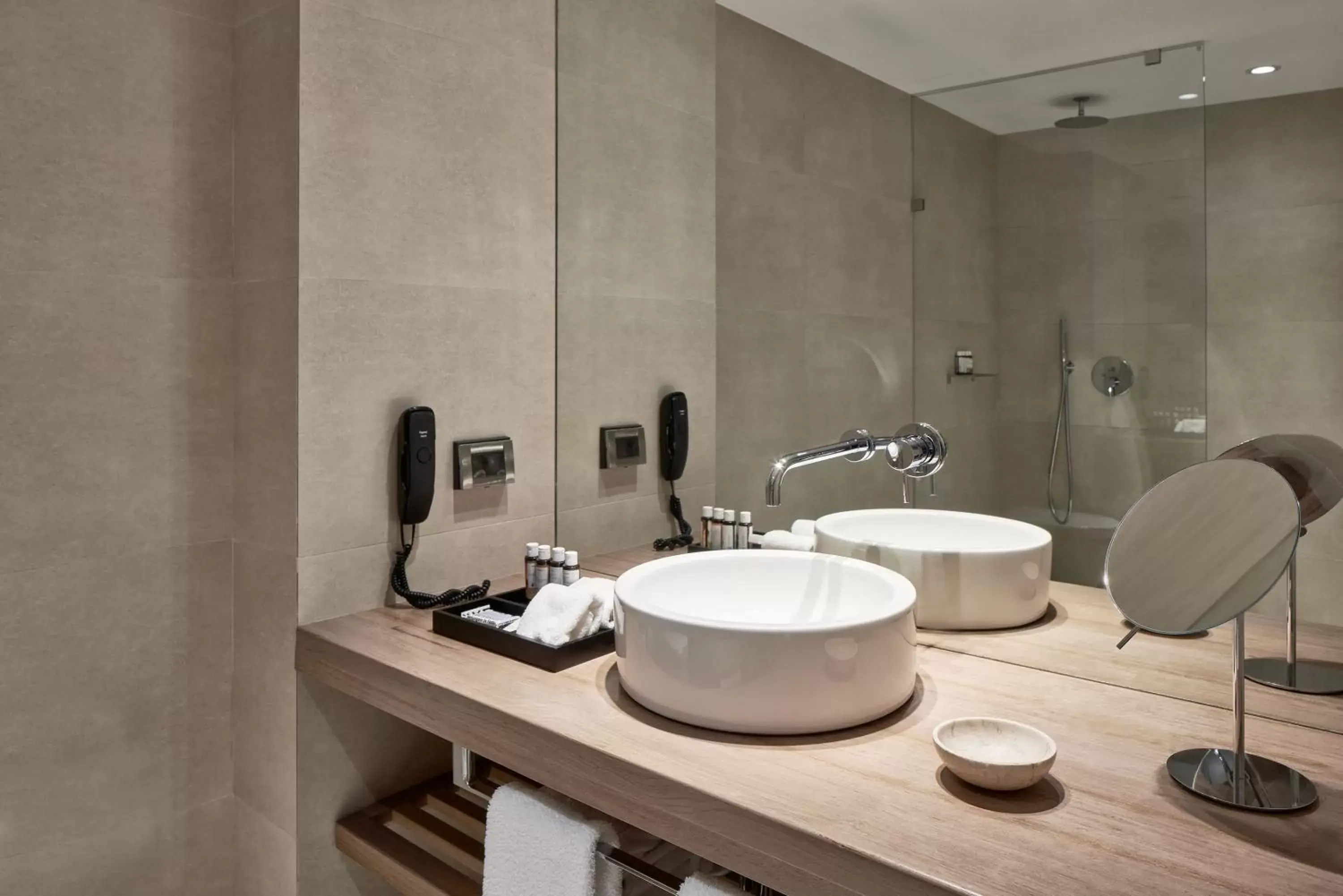 Executive Suite in The Margi Executive Suite in The Margi