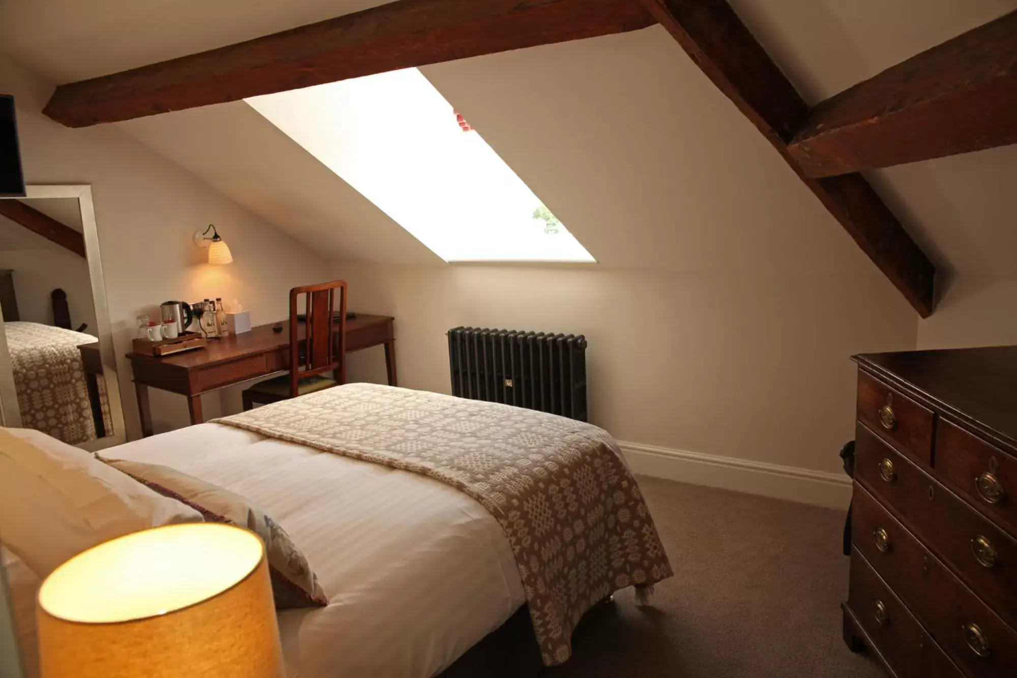 Standard Double Room in The Erskine Arms Standard Double Room in The Erskine Arms