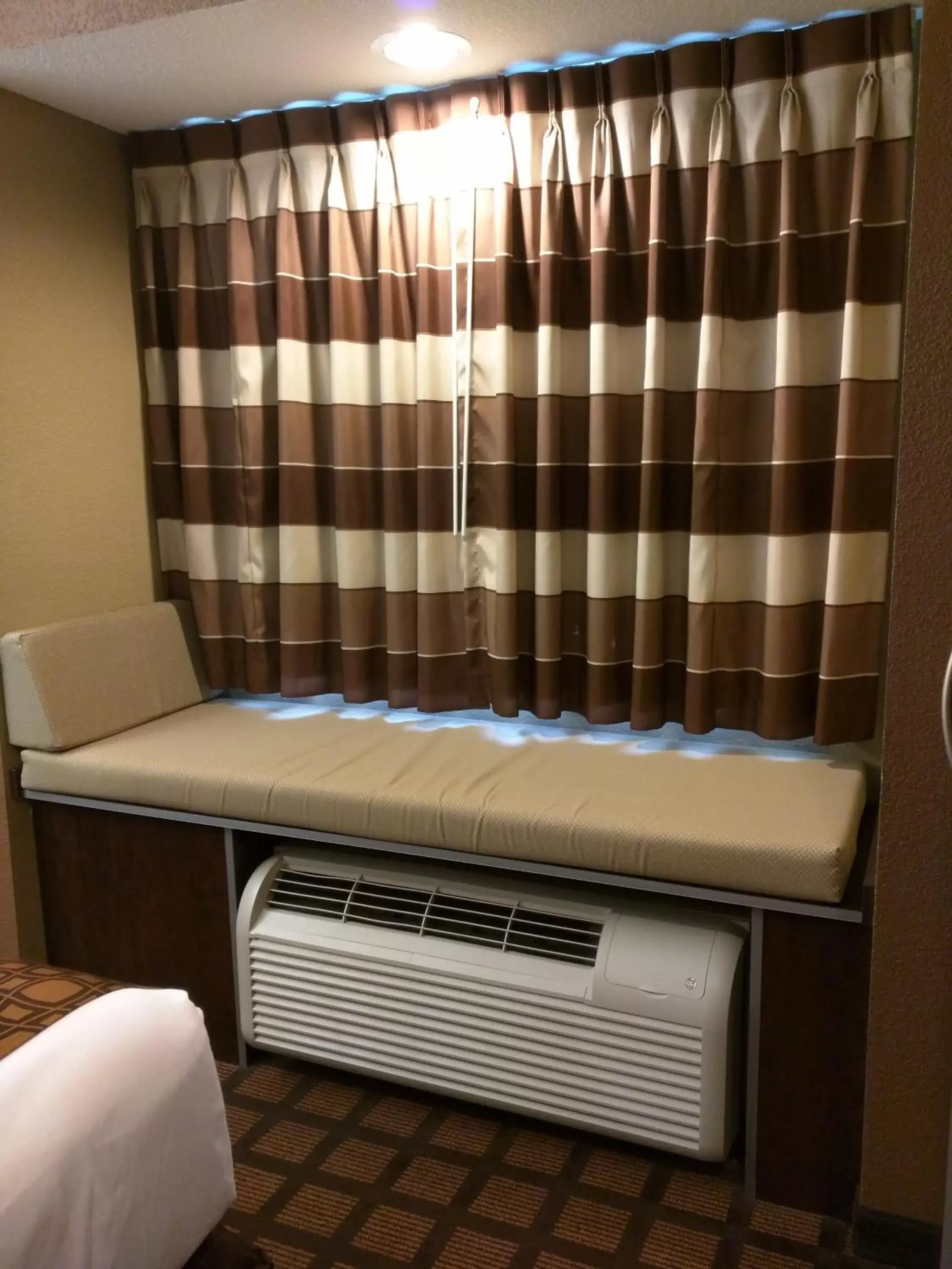 Queen Room with Two Queen Beds and Mobility/Hearing Access - Non-Smoking in Microtel Inn & Suites by Wyndham Minot Queen Room with Two Queen Beds and Mobility/Hearing Access - Non-Smoking in Microtel Inn & Suites by Wyndham Minot