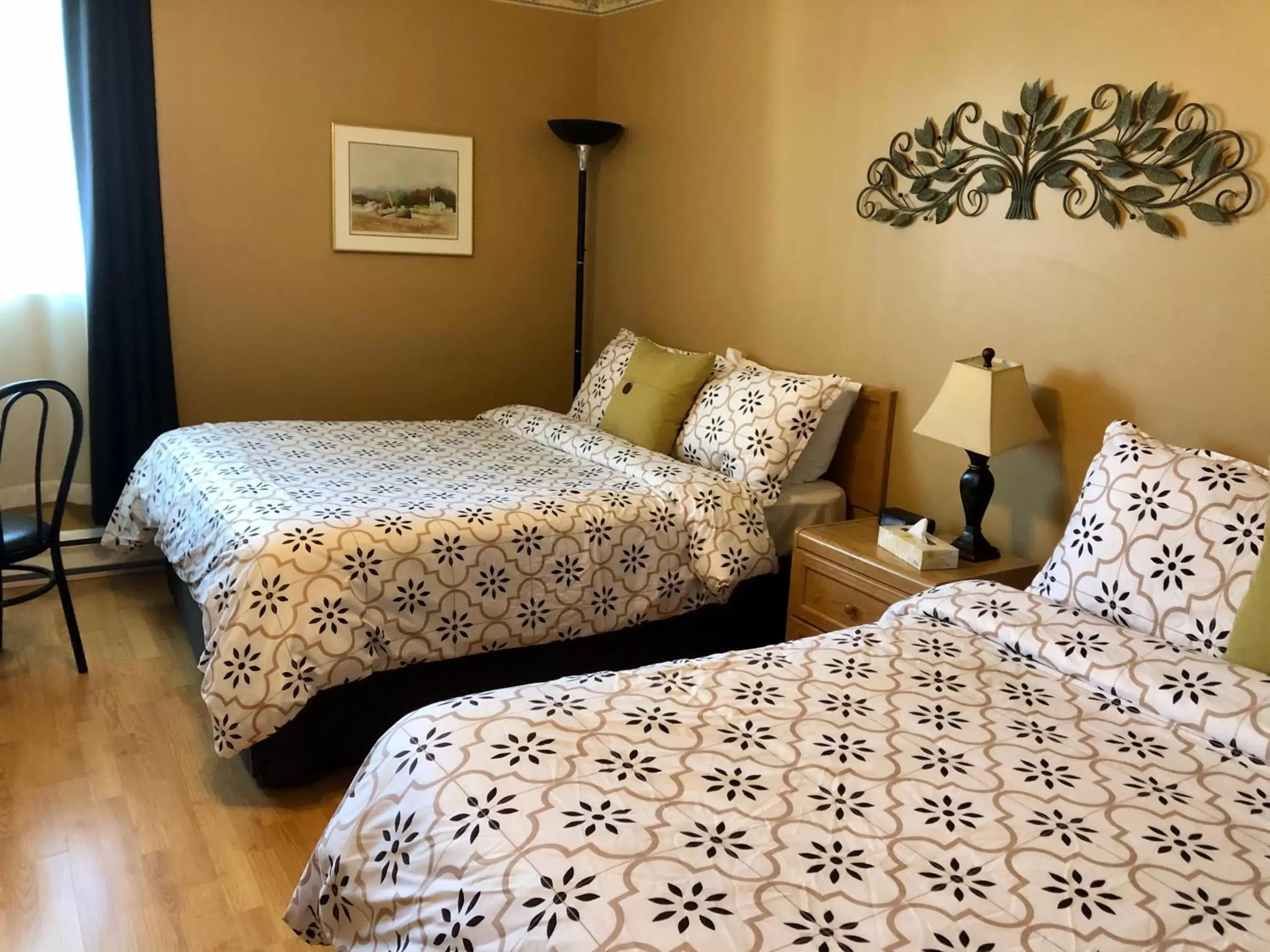 Double Room with Two Double Beds in Motel Des Cascades Double Room with Two Double Beds in Motel Des Cascades