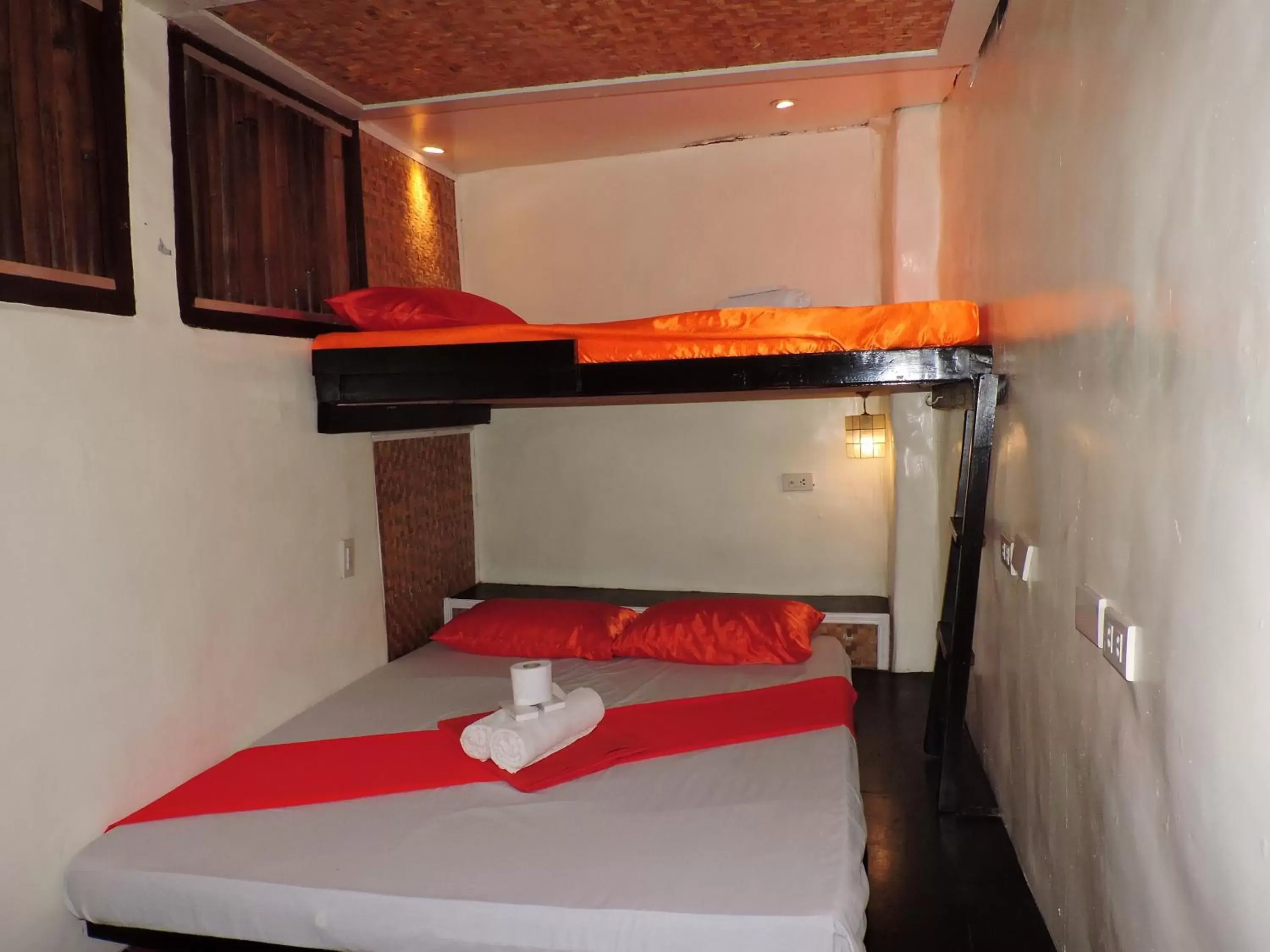Standard Triple Room in Orange Mangrove Pension House by SMS Hospitality Standard Triple Room in Orange Mangrove Pension House by SMS Hospitality