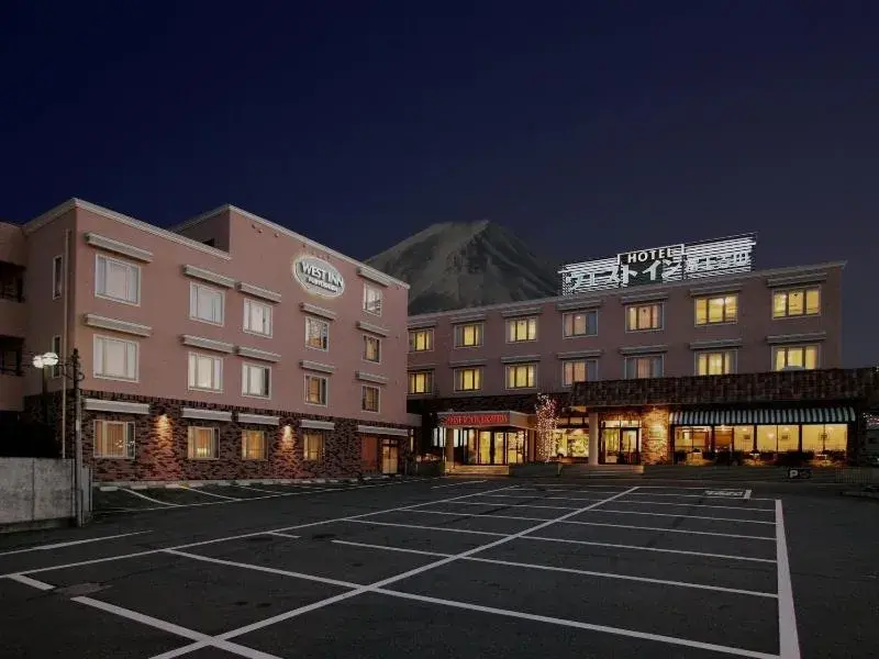 West Inn Fuji-Yoshida West Inn Fuji-Yoshida
